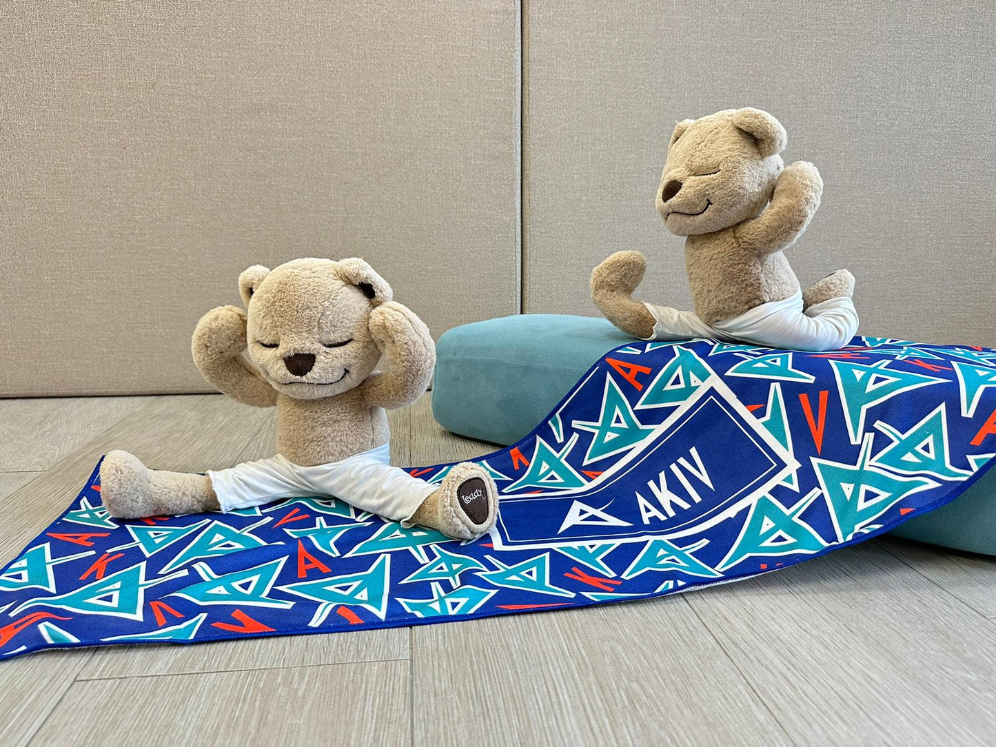 AKIV Running Towel