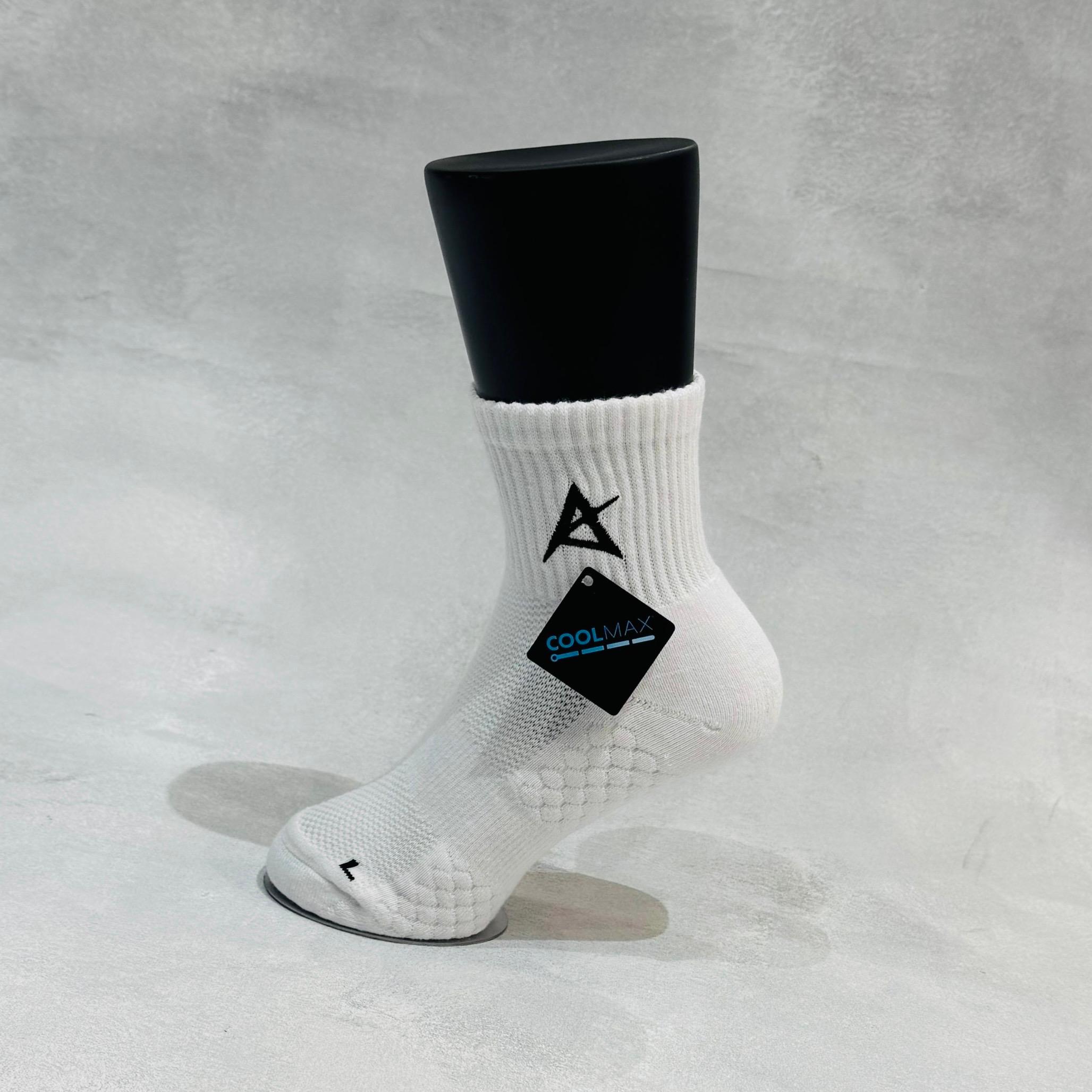 AKIV Mid-Cut Coolmax Running White Socks Unisex | Free Size | Black A Edition
AKIV 中筒Coolmax白色跑步襪男女款 | 均碼 | 黑色A版