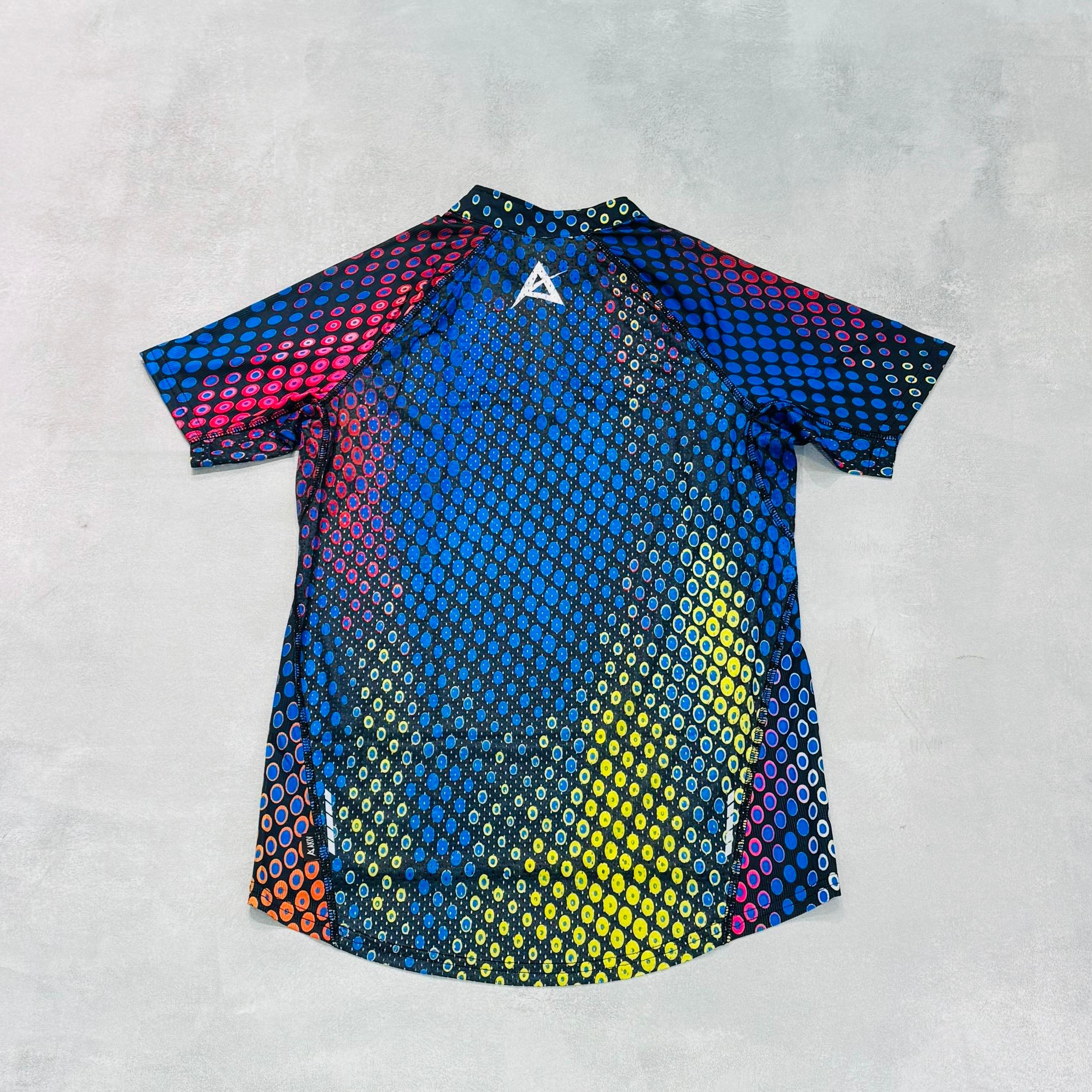 AKIV 3D Orienteering Pro Cut Race Tee | Night Signal
AKIV 3D定向專業 Pro Cut 競速T恤 | 夜域訊號