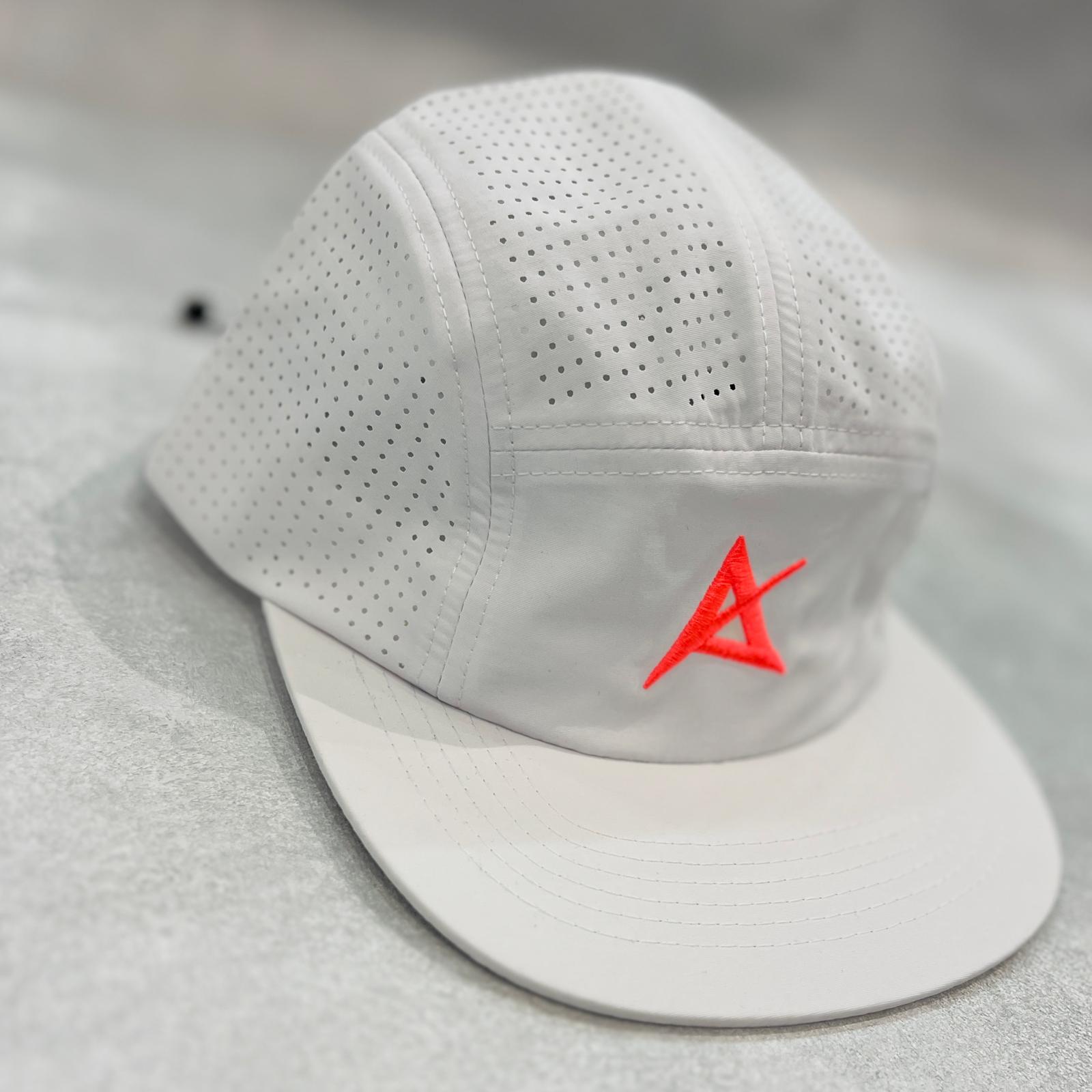 AKIV Running Pro White Cap (Embroidery Special Edition AKIV 輕盈透汗白色運動帽(刺繡特別版)