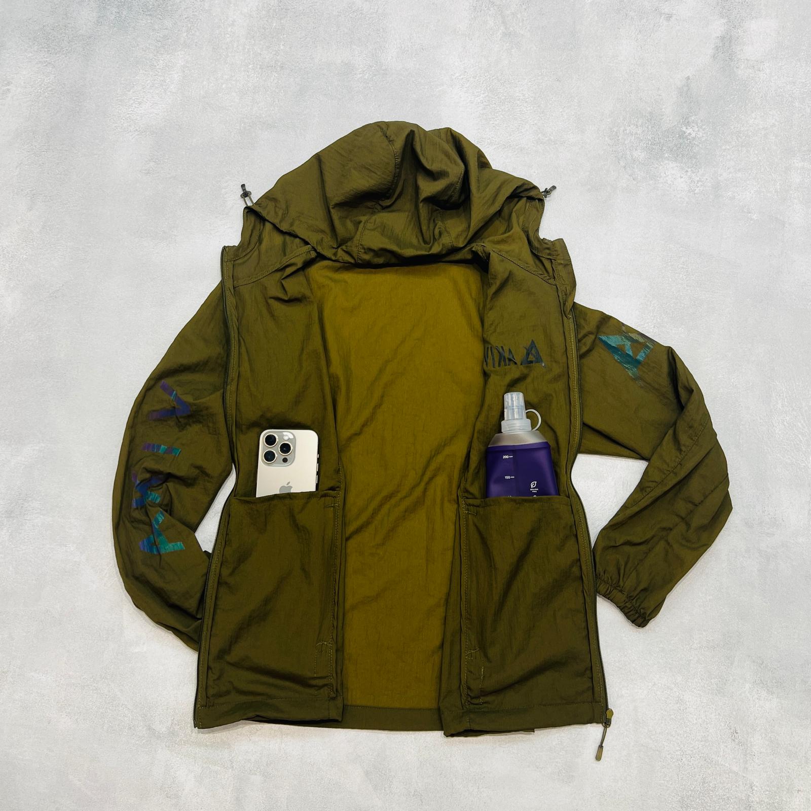 AKIV Running Breathable Waterproof Packable Jacket Unisex | Army Green AKIV跑步透氣防水收納式風褸男女款 | 軍綠色