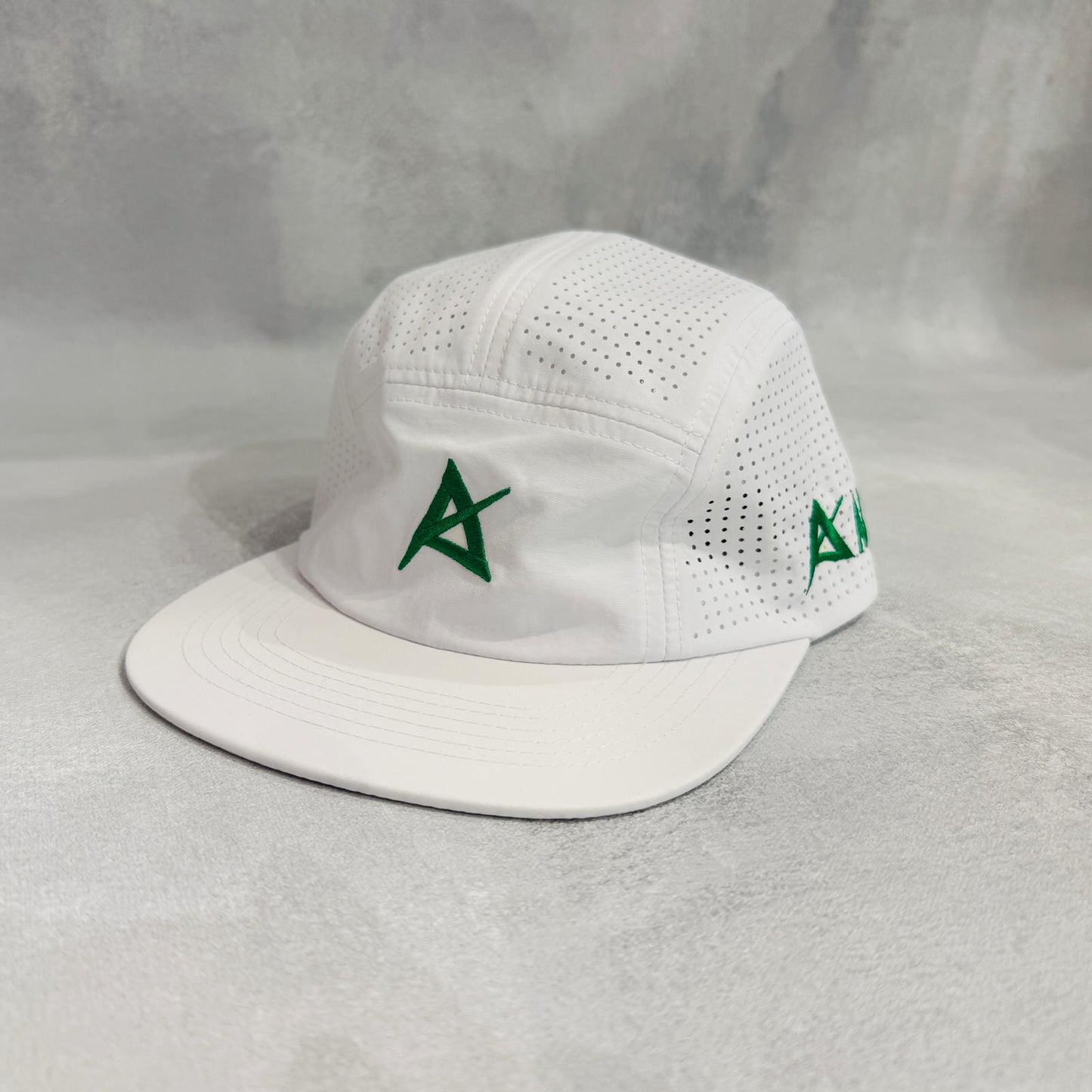 AKIV Running Pro White Cap | Embroidery Special Edition