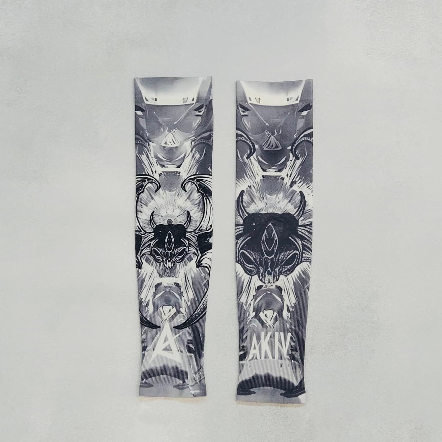 AKIV Lightweight Quick Dry Running Sleeves | Black Angel Evil
AKIV 輕盈快乾跑步手袖 | 黑天使魔鬼