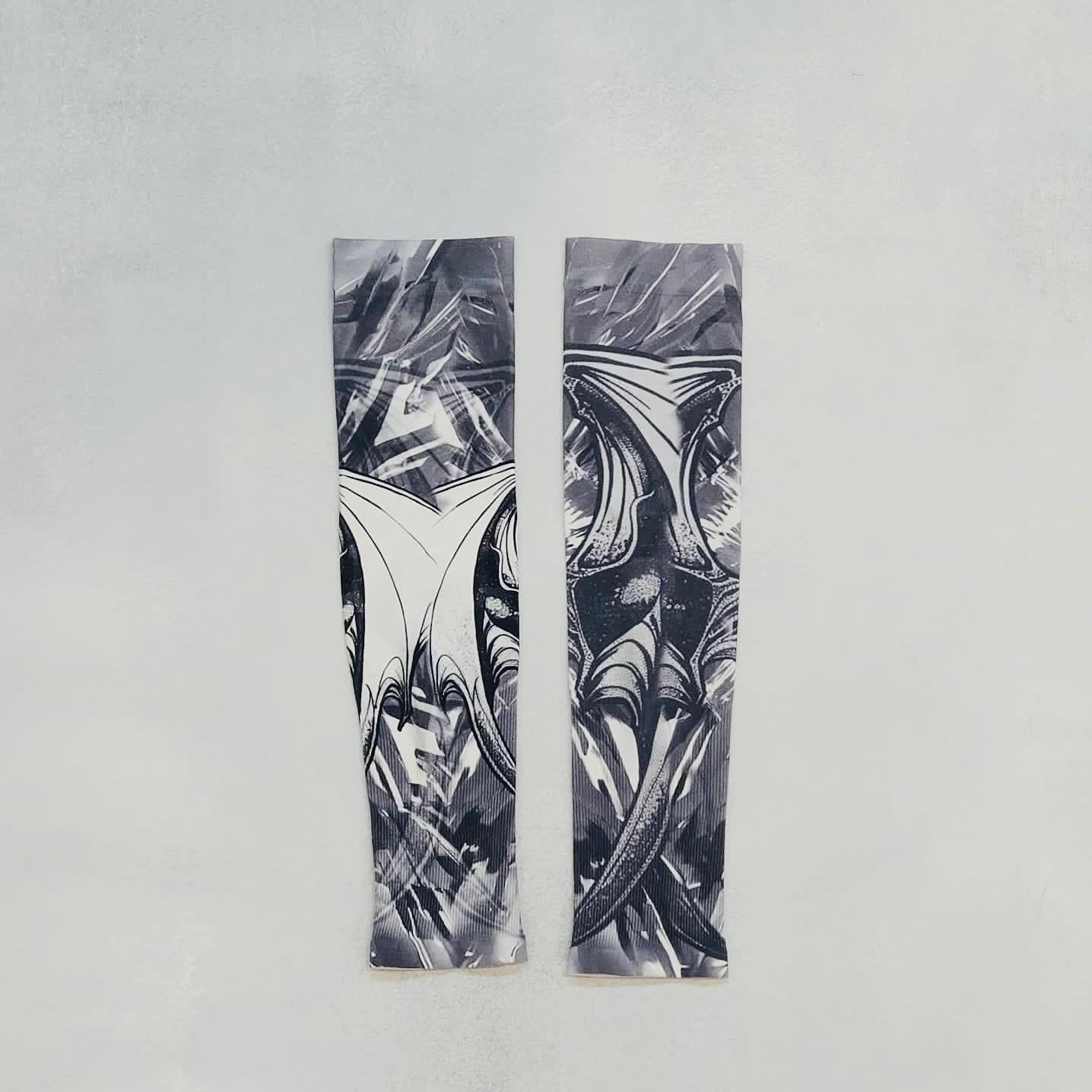 AKIV Lightweight Quick Dry Running Sleeves | Black Angel Evil
AKIV 輕盈快乾跑步手袖 | 黑天使魔鬼