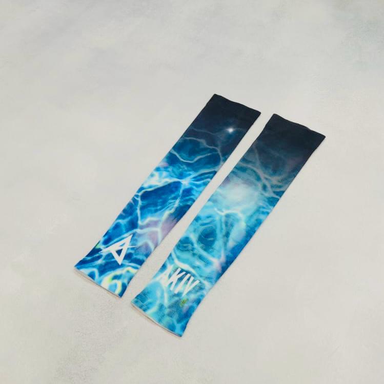 AKIV Lightweight Quick Dry Running Sleeves | Solar System | Blue Galaxy
AKIV 輕盈快乾跑步手袖 | 太陽系列 | 藍色銀河