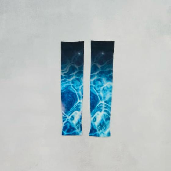 AKIV Lightweight Quick Dry Running Sleeves | Solar System | Blue Galaxy
AKIV 輕盈快乾跑步手袖 | 太陽系列 | 藍色銀河