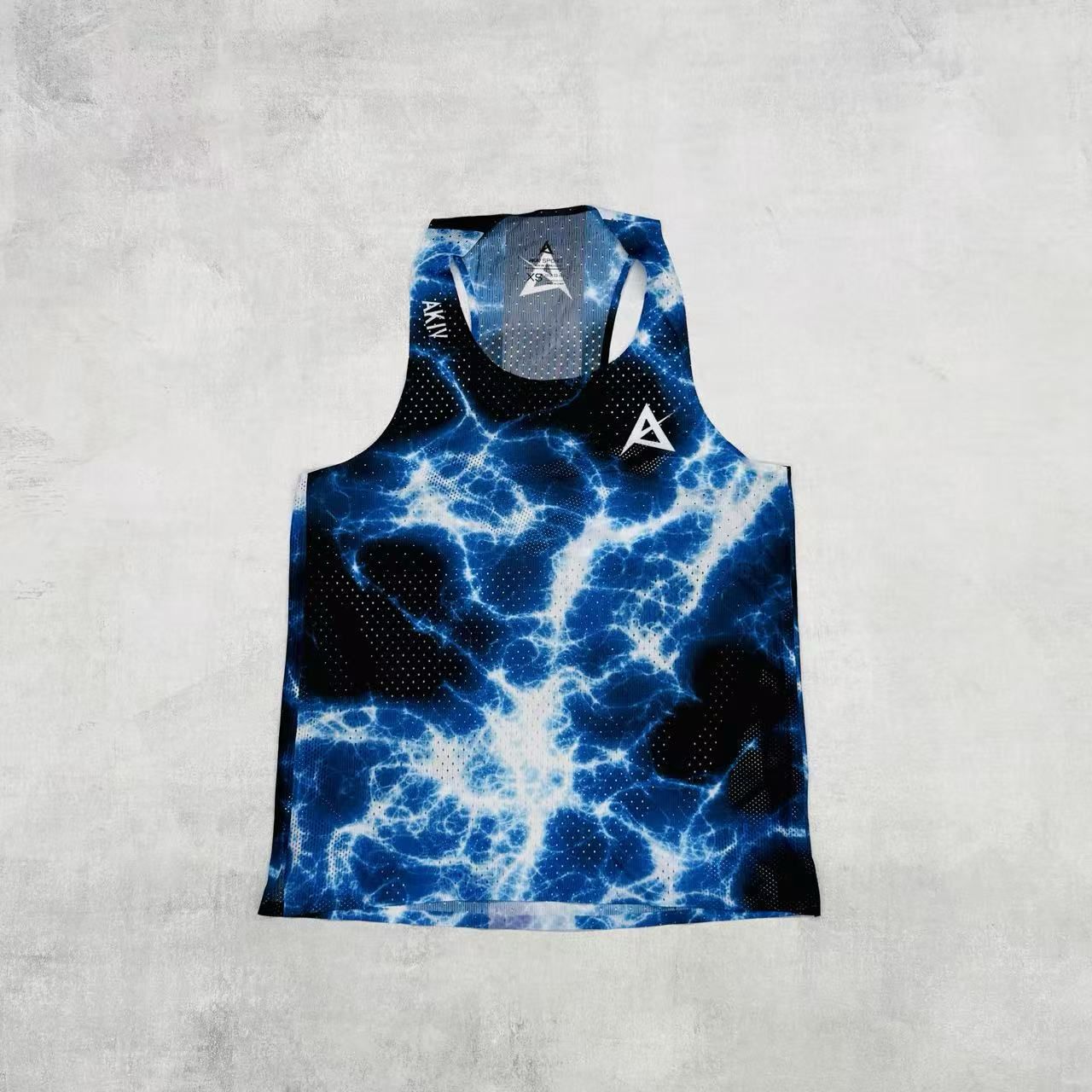 AKIV Elite Singlet Unisex | Lightning Blue
AKIV 精英比賽背心男女款 | 藍閃電