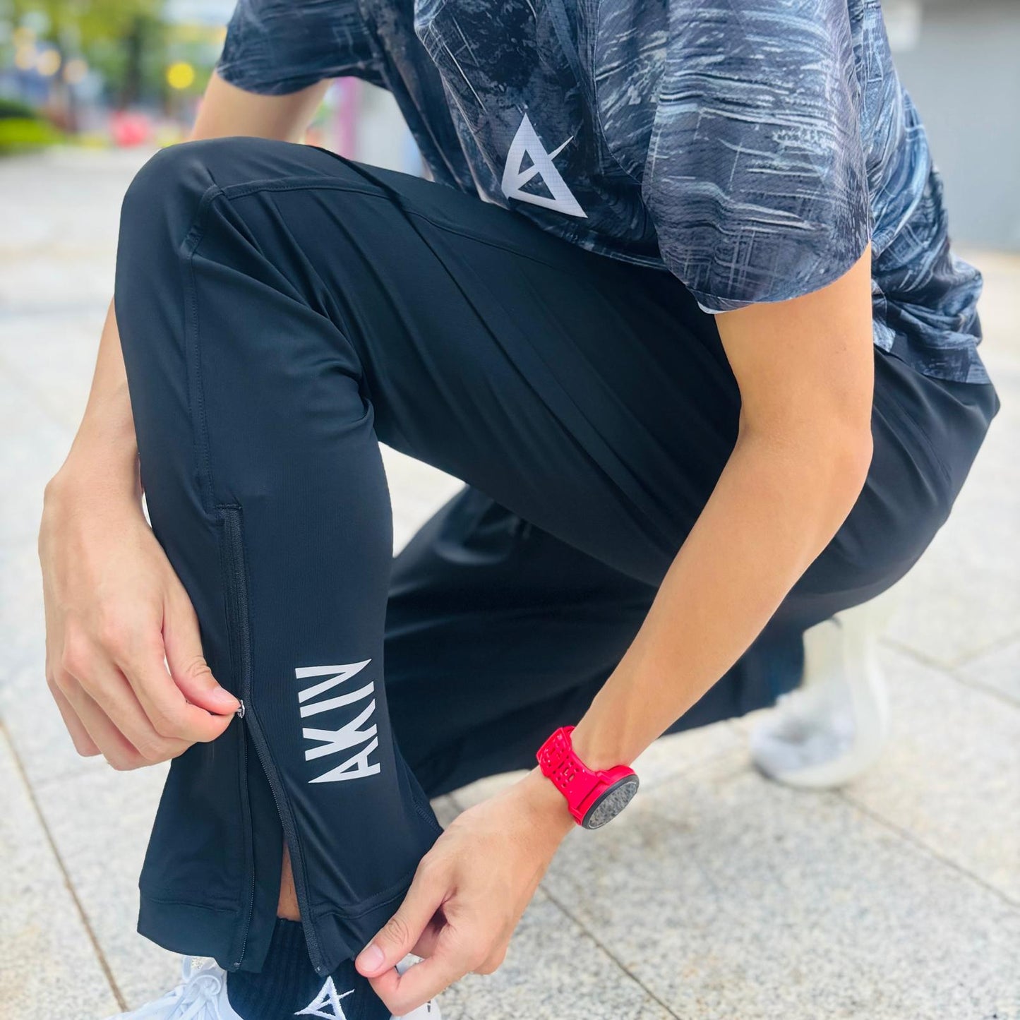 AKIV Quick Dry Multi-Pocket Running Long Pant Unisex | Black
AKIV 快乾多功能跑步長褲男女款 | 黑色