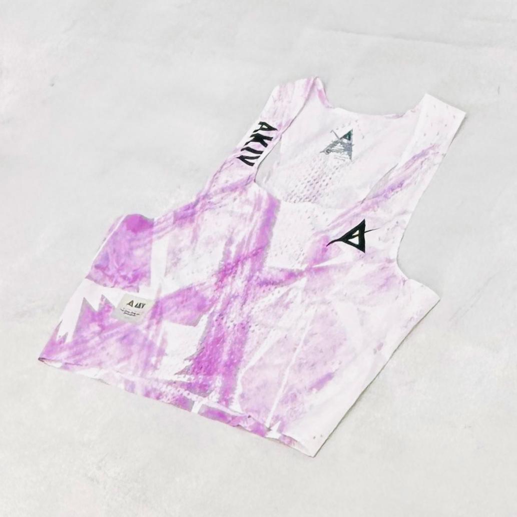 AKIV AeroPro Top Women | Violet Motion
AKIV 空力競速短版背心女裝 | 紫光域流線