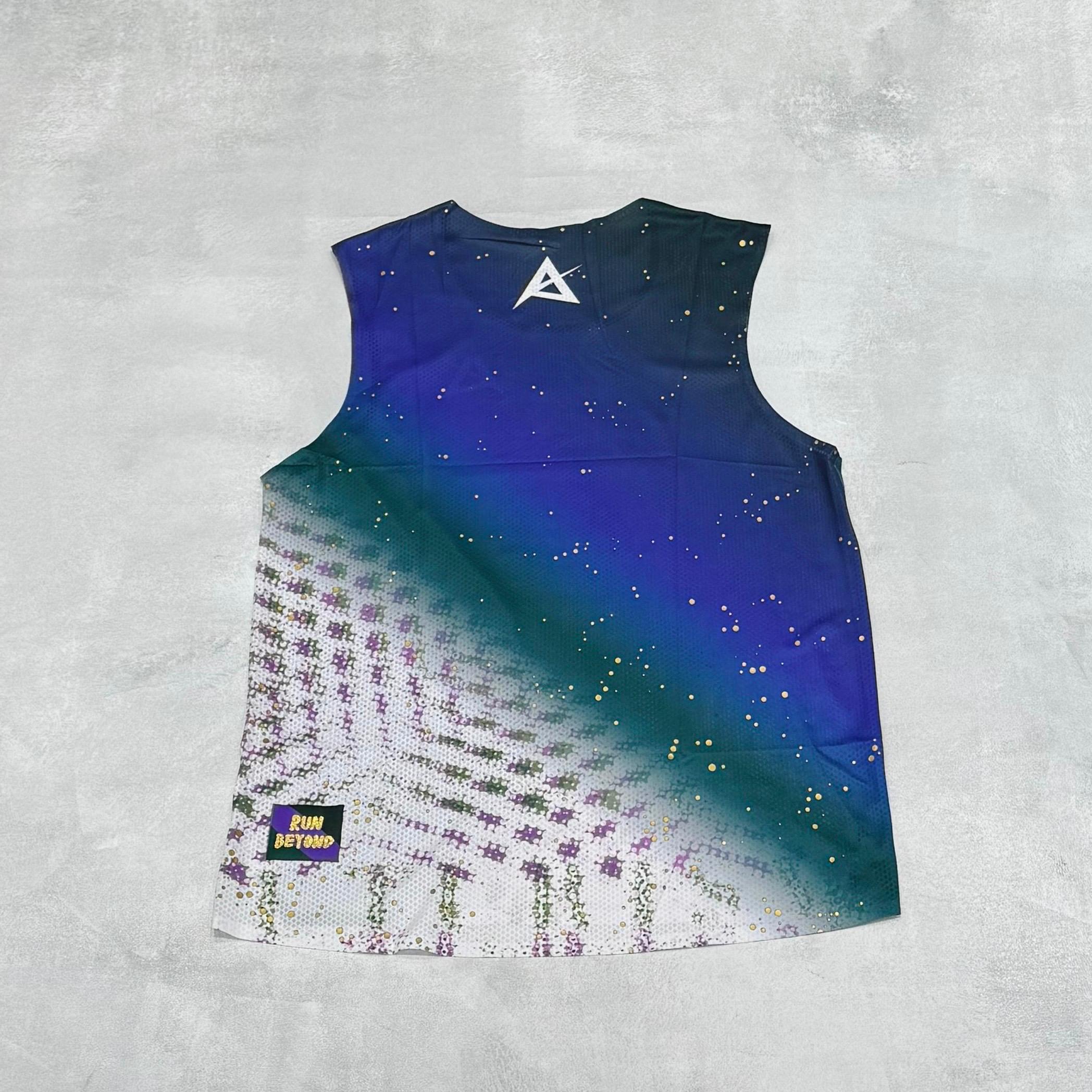 AKIV Ultralight Tank Top Unisex | Victoria Harbour Glow Run
AKIV 超輕訓練無袖背心男女款 | 維港流光