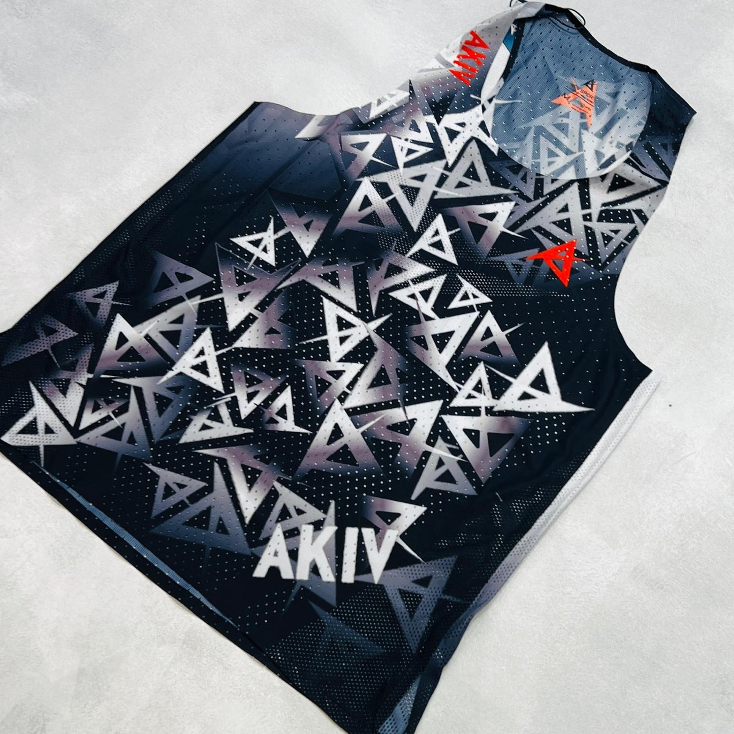 AKIV Elite Singlet Unisex | Black Magic
AKIV 精英比賽背心男女款 | 黑色魔力