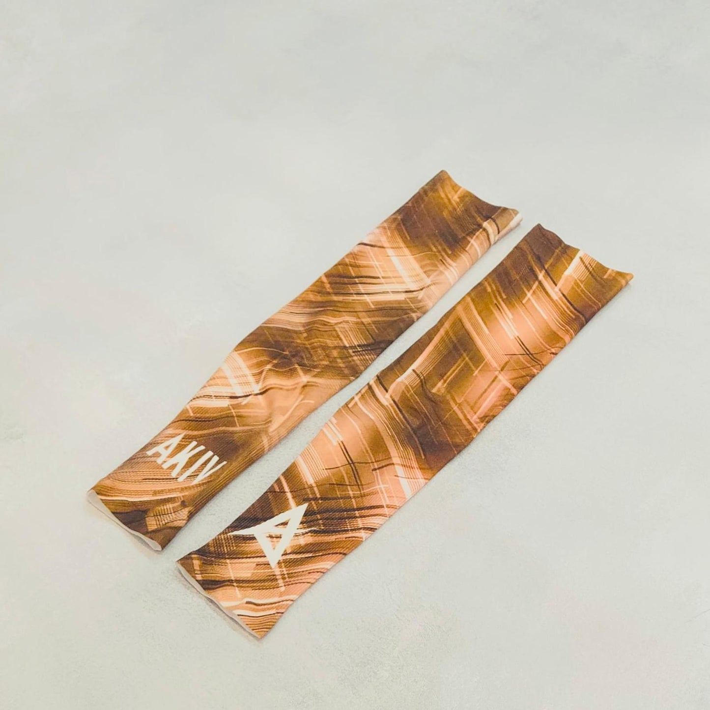 AKIV Lightweight Quick Dry Running Sleeves | Solar System | Venus
AKIV 輕盈快乾跑步手袖 | 太陽系列 | 金星