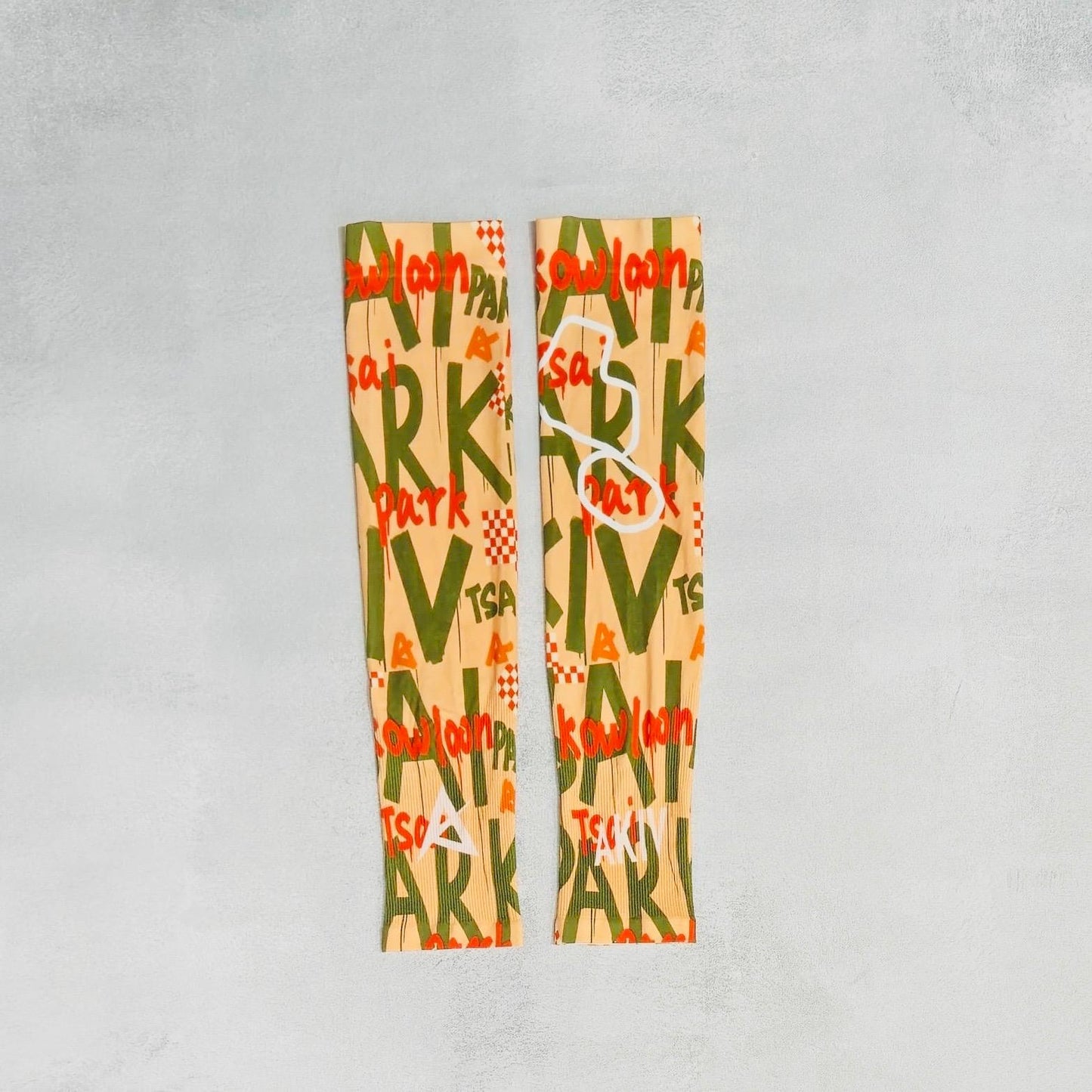 AKIV Lightweight Quick Dry Running Sleeves | Kowloon Tsai
AKIV 輕盈快乾跑步手袖 | 九龍仔