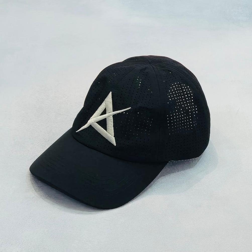 AKIV Running Pro Black Cap | Embroidery Silver A Edition
AKIV 輕盈透汗黑色運動帽 | 刺繡銀色A版