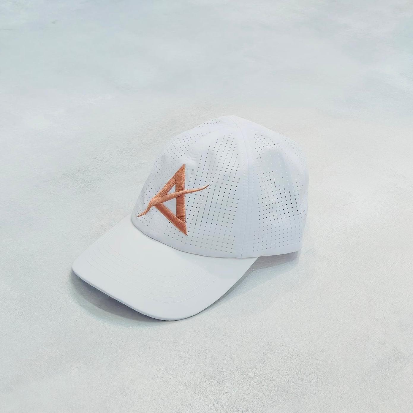 AKIV Running Pro White Cap | Embroidery Rose Gold A Edition
AKIV 輕盈透汗白色運動帽 | 刺繡玫瑰金A版