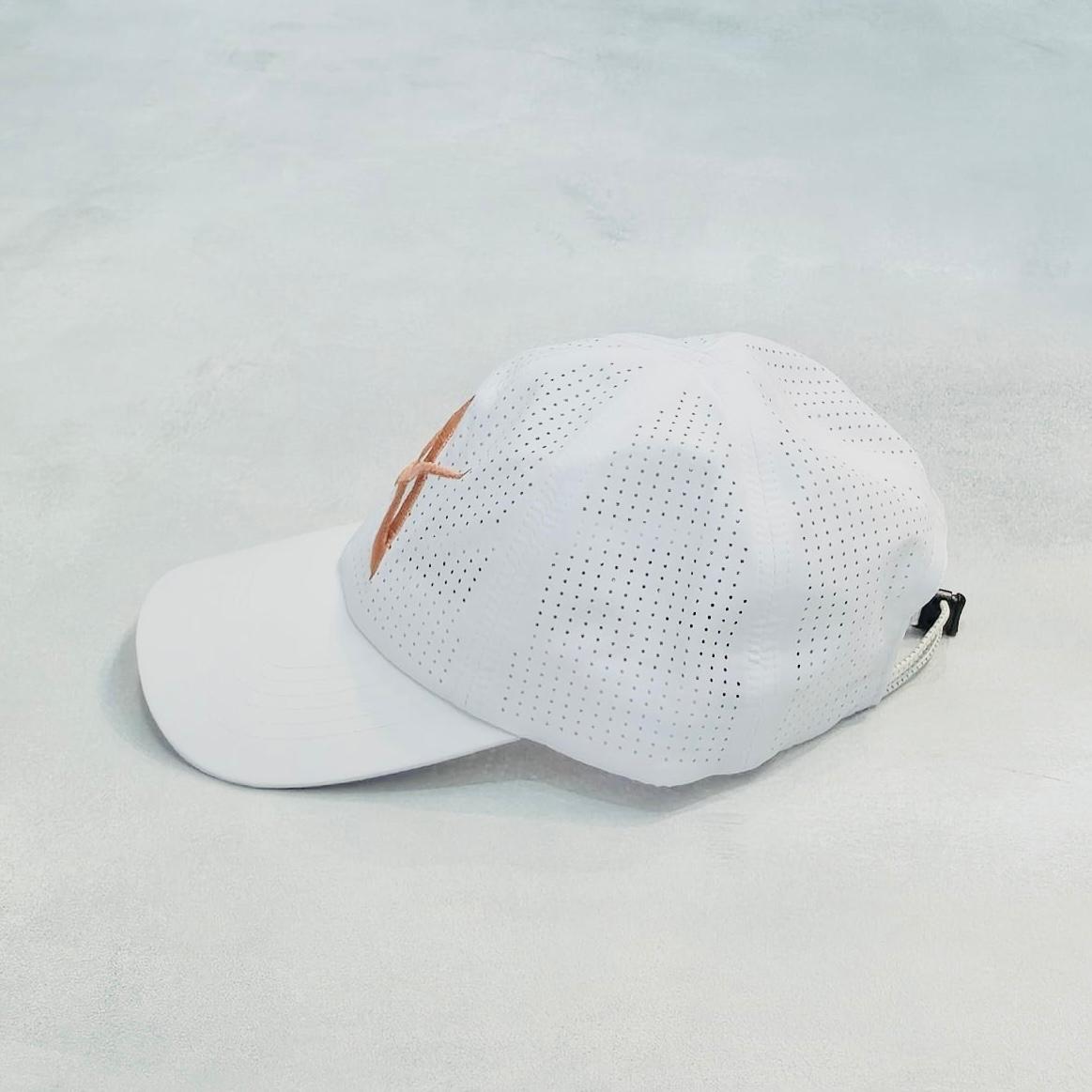 AKIV Running Pro White Cap | Embroidery Rose Gold A Edition
AKIV 輕盈透汗白色運動帽 | 刺繡玫瑰金A版