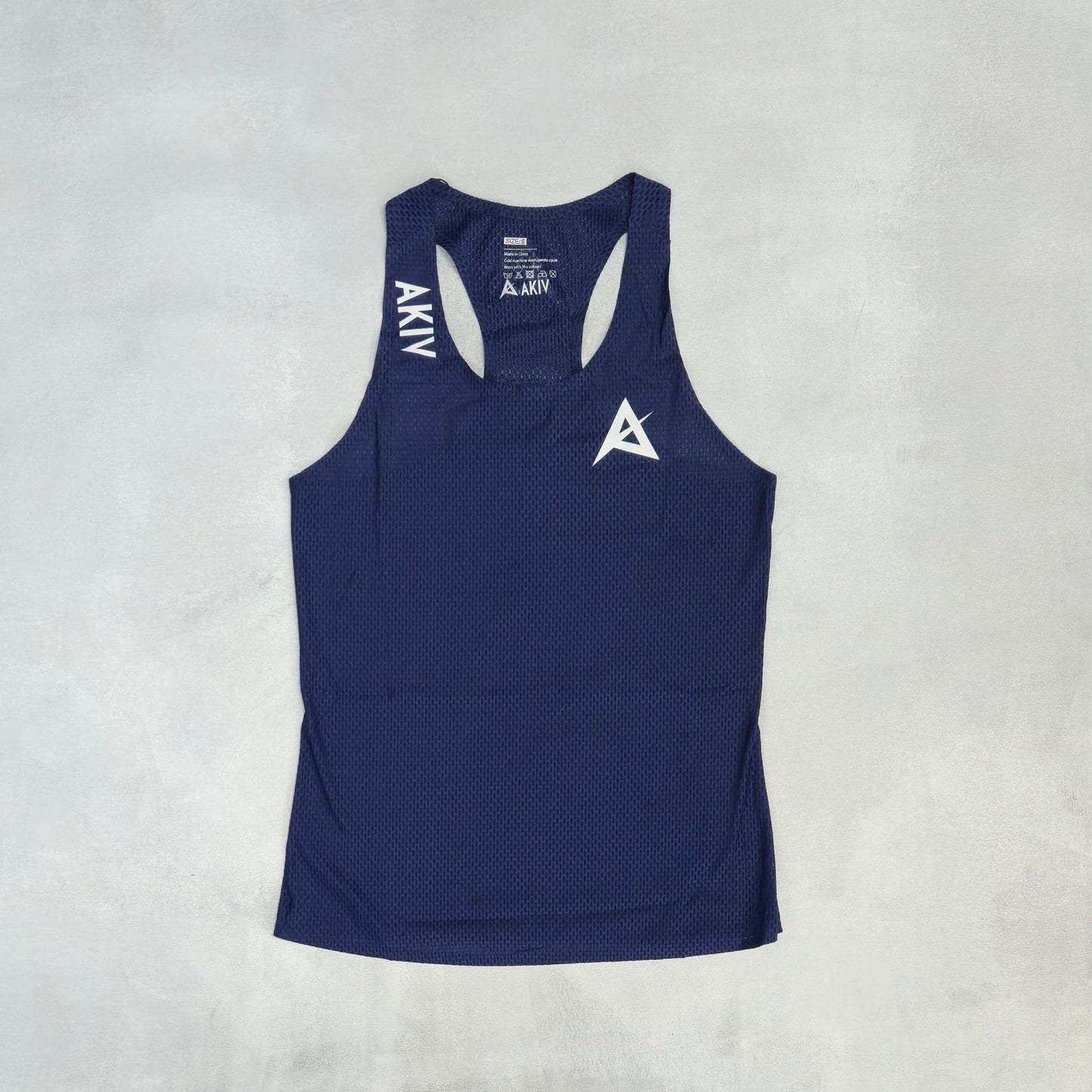 AKIV Breathable Running Singlet 2.0 Junior Kids | Dark Blue
AKIV 透氣跑步背心2.0中童 | 深蓝色