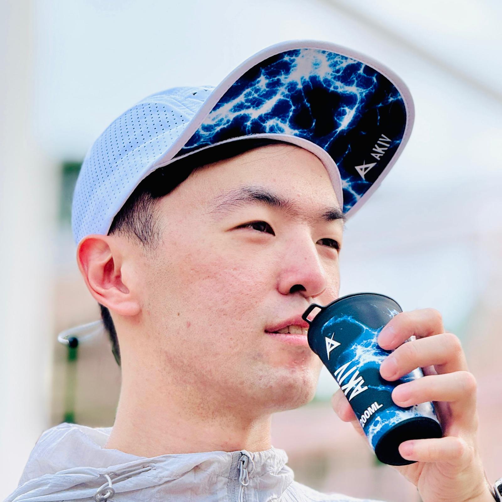 AKIV Pro Cap Athletics | Lightning Blue
AKIV專業可反向運動帽 | 藍閃電