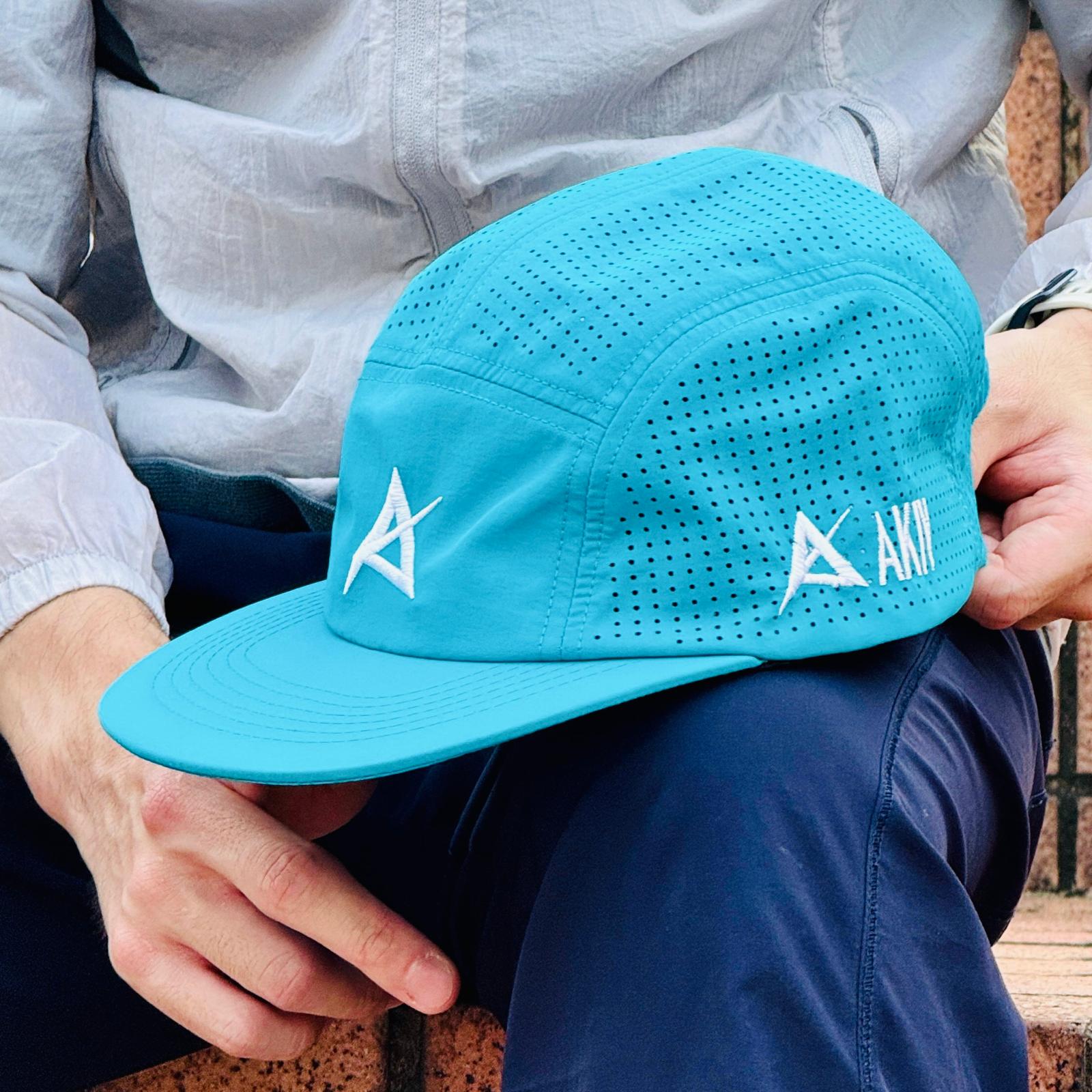 AKIV Running Pro Aqua Blue Cap | Embroidery Special Edition
AKIV 輕盈透汗湖水藍色運動帽 | 刺繡特別版