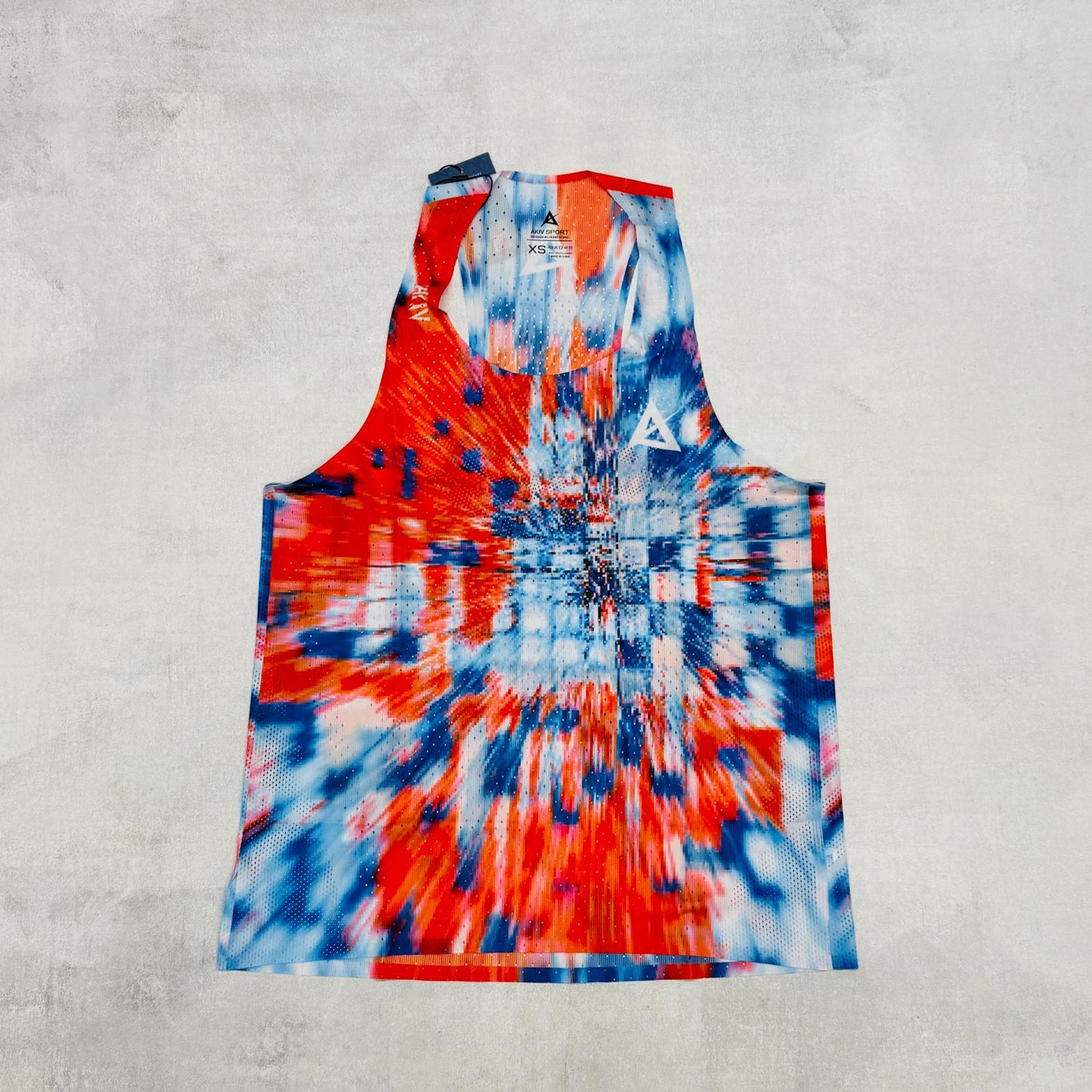 AKIV Elite Singlet Unisex | Dynamic Flow
AKIV 精英比賽背心男女款 | 立體流影