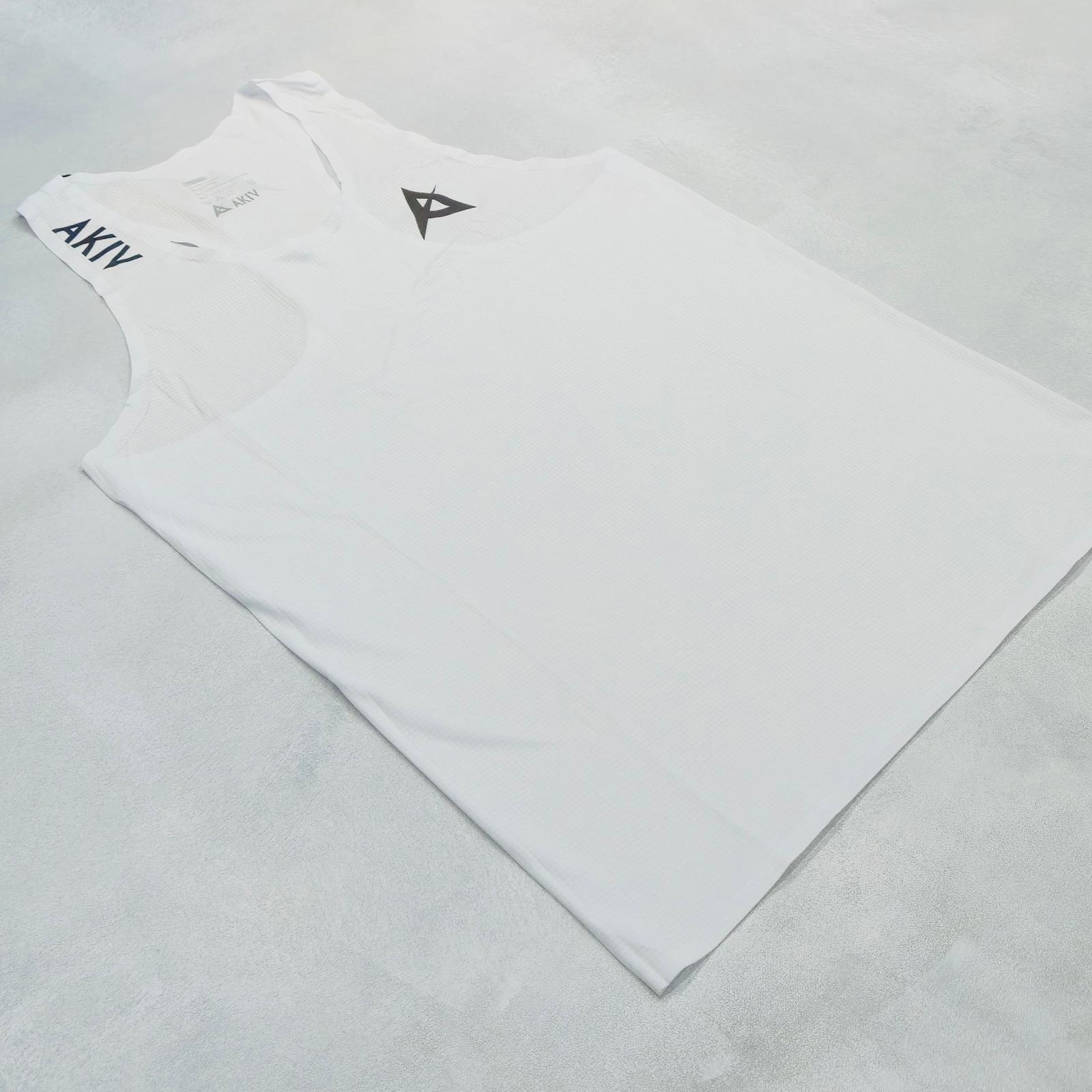 AKIV Breathable Running Singlet 2.0 Junior Kids | White
AKIV 透氣跑步背心2.0中童 | 白色