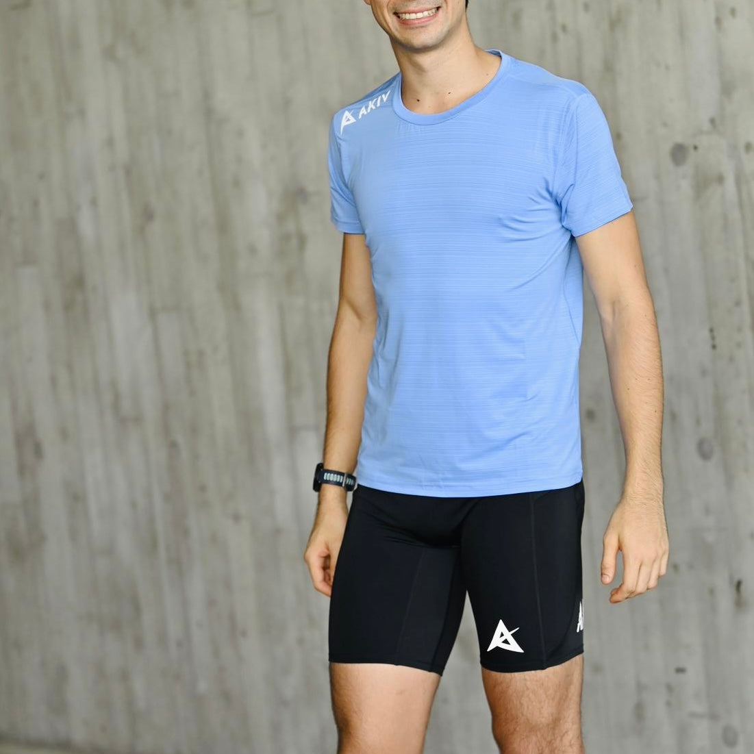 AKIV Ice Cooling Sport T-Shirt Unisex | Sky Blue
AKIV 冰感T恤男女款 | 天空藍