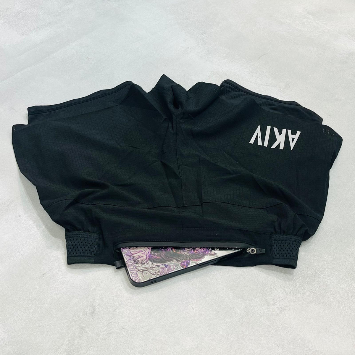 AKIV 2-in-1 Running Shorts 2" with Pockets Unisex | inner tight | Black
AKIV 2合1多功能2"跑步短褲連背袋男女款 | 平腳內膽版 | 黑色