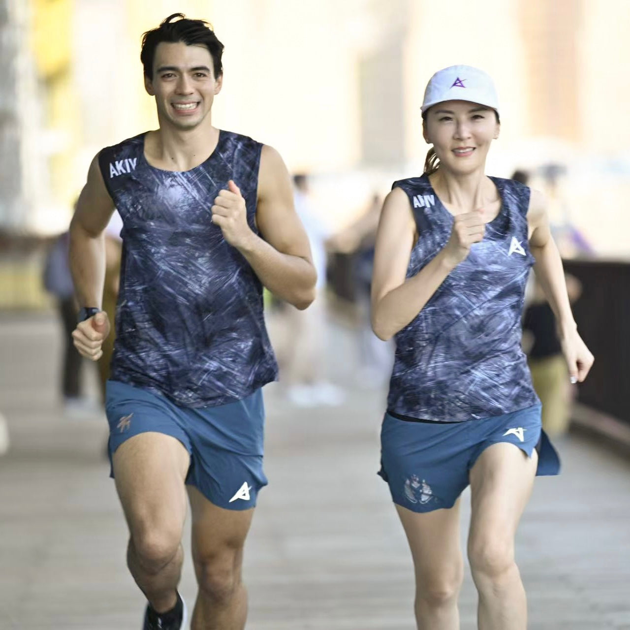 AKIV 多功能跑步褲男女款 | 三角內膽版 | 藍色