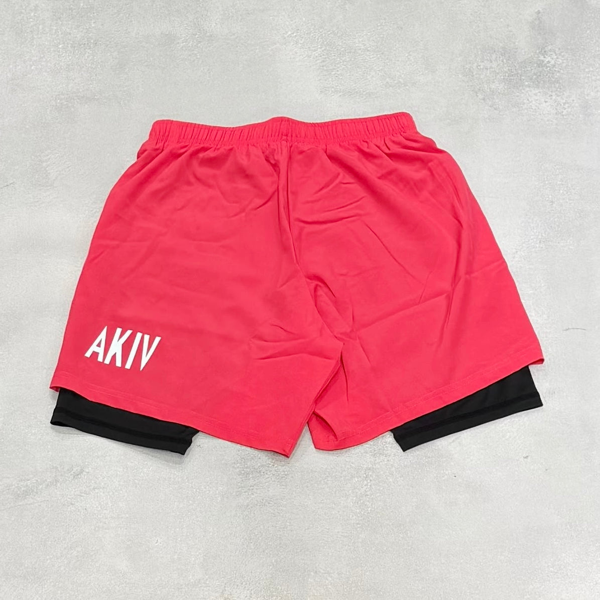AKIV  2-in-1 Training Shorts Unisex | Flame Red
AKIV 二合一訓練短褲男女款 | 熾焰紅