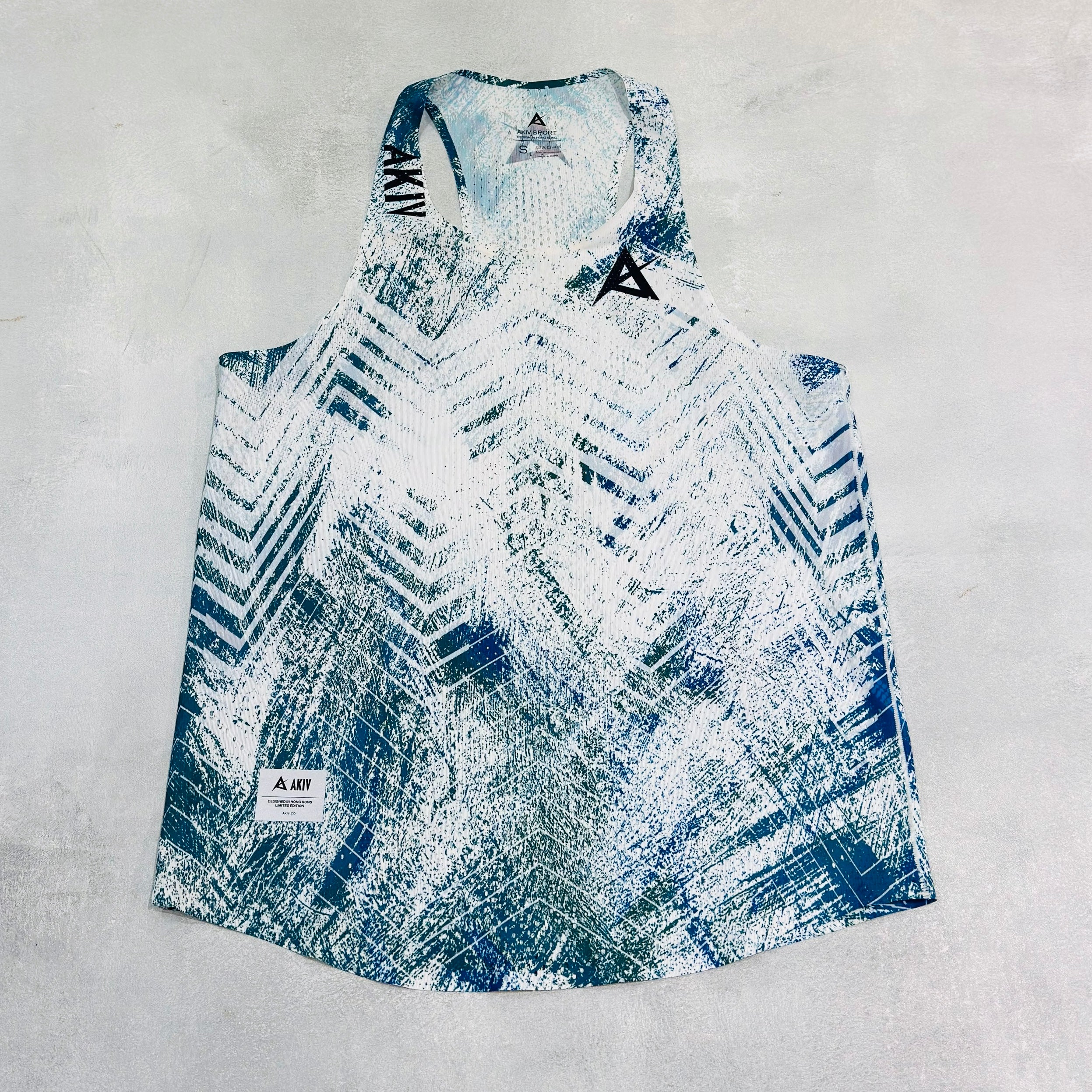 AKIV AeroPro Singlet Unisex | Aozora Mesh
AKIV 空力競速背心男女款 | 青空薄霧