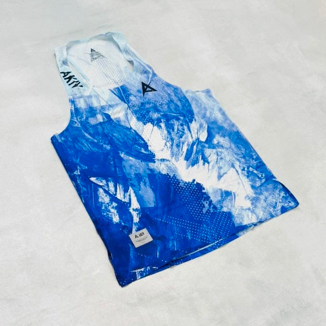 AKIV AeroPro Singlet Unisex | Arctic Flash
AKIV 空力競速背心男女款 | 極地閃流