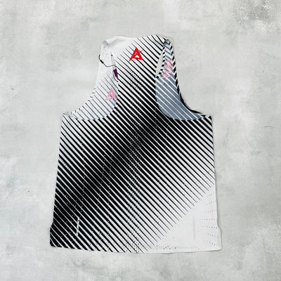 AKIV AeroPro Singlet Unisex | Diagonal Speed
AKIV 空力競速背心男女款 | 斜速黑白