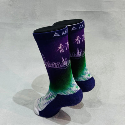 AKIV High-Cut Coolmax Light Cushion Running Socks Unisex | Free Size | Victoria Harbour Glow Run
AKIV 高筒Coolmax輕氣墊跑步襪男女款 | 均碼 | 維港流光