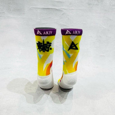 AKIV High-Cut Coolmax Light Cushion Running Socks Unisex | Free Size | Tokyo Neon
AKIV 高筒Coolmax輕氣墊跑步襪男女款 | 均碼 | 東京霓彩