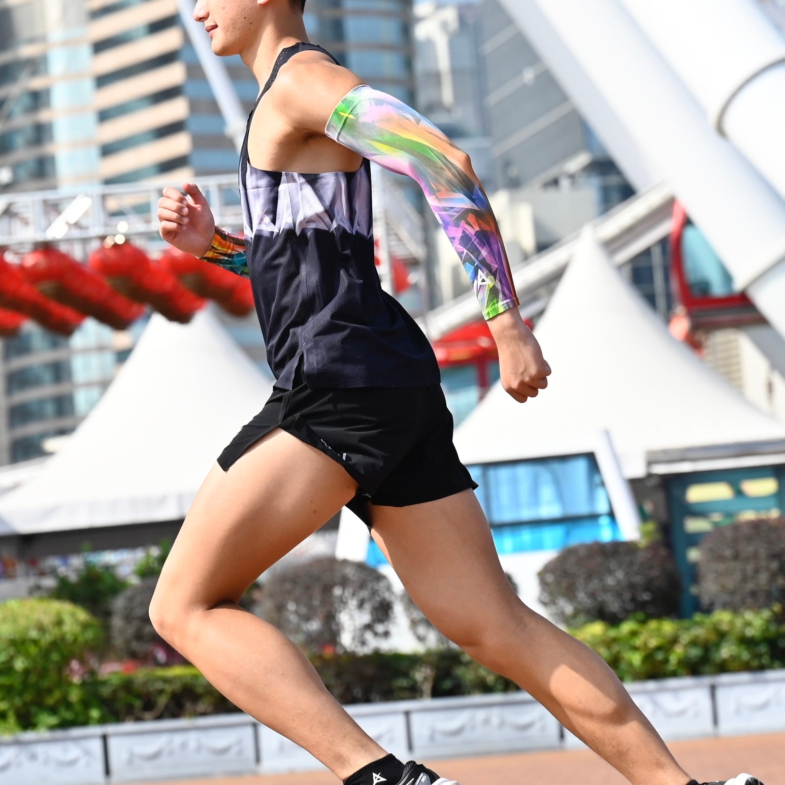 AKIV Lightweight Quick Dry Running Sleeves | Diamond