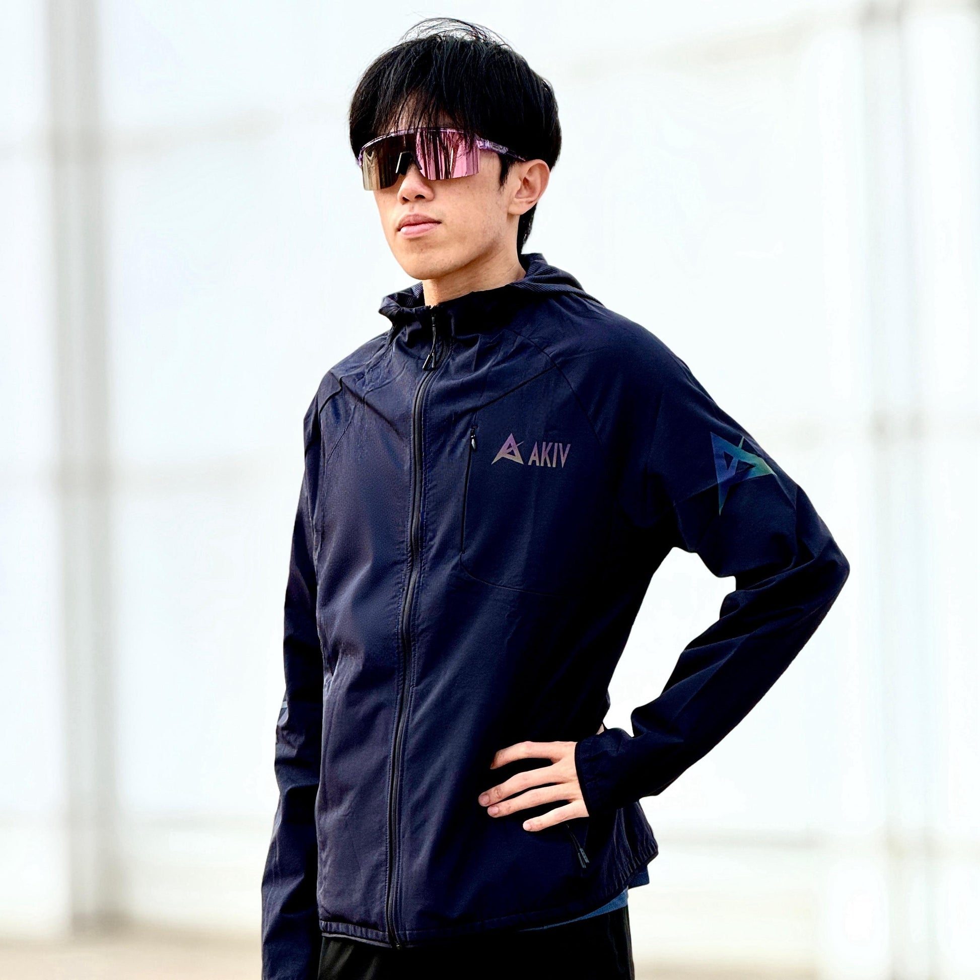 AKIV Breathable Water-Resistant Running Jacket Unisex | Dark Blue
AKIV跑步透氣跣水風褸男女款 | 深藍色