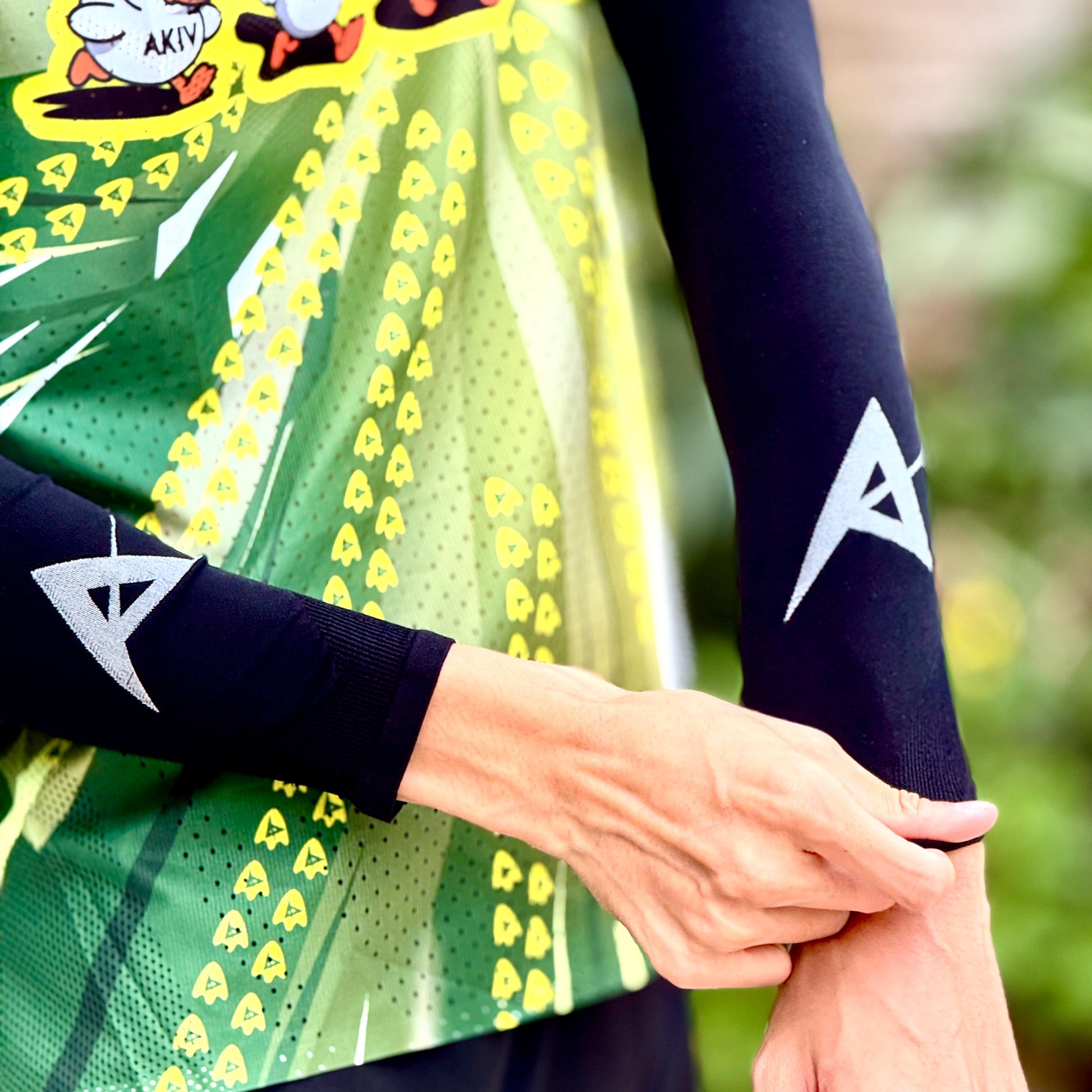 AKIV Lightweight Quick Dry Running Sleeves | Black
AKIV 輕盈快乾跑步手袖 | 黑色