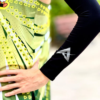 AKIV Lightweight Quick Dry Running Sleeves | Black
AKIV 輕盈快乾跑步手袖 | 黑色