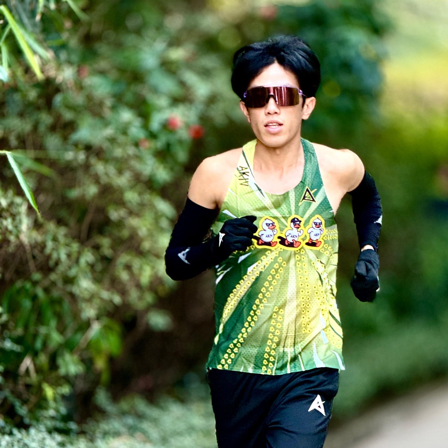 AKIV Elite Singlet Unisex | One Heart One Trail