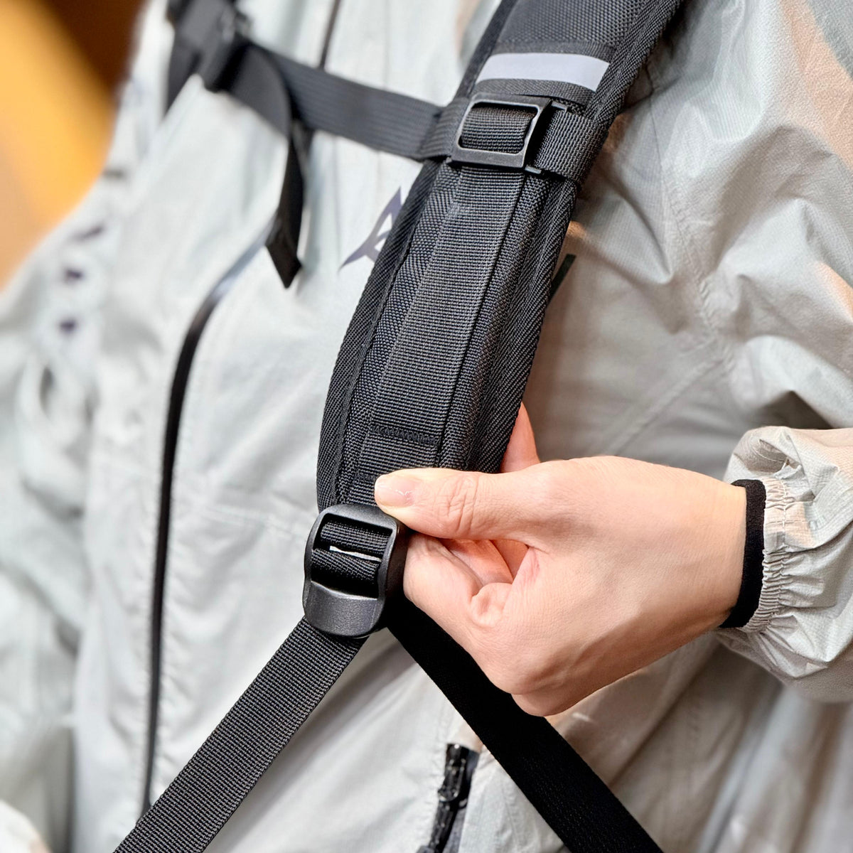 AKIV Hybrid Training 40L Backpack | Iridescent Zipper Edition | Black
AKIV 多功能訓練40L背包 | 幻彩拉鍊版 | 黑色