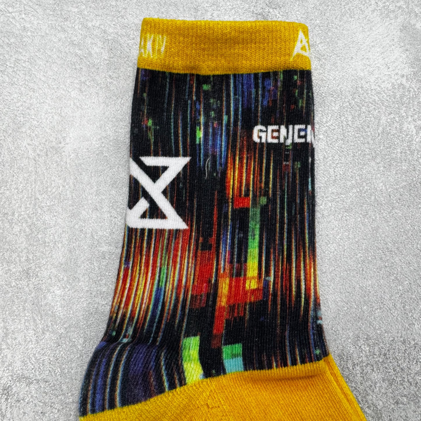 AKIV High-Cut Light Cushion Running Socks Unisex | Free Size | Generation X
AKIV 高筒輕氣墊跑步襪男女款 | 均碼 | Generation X