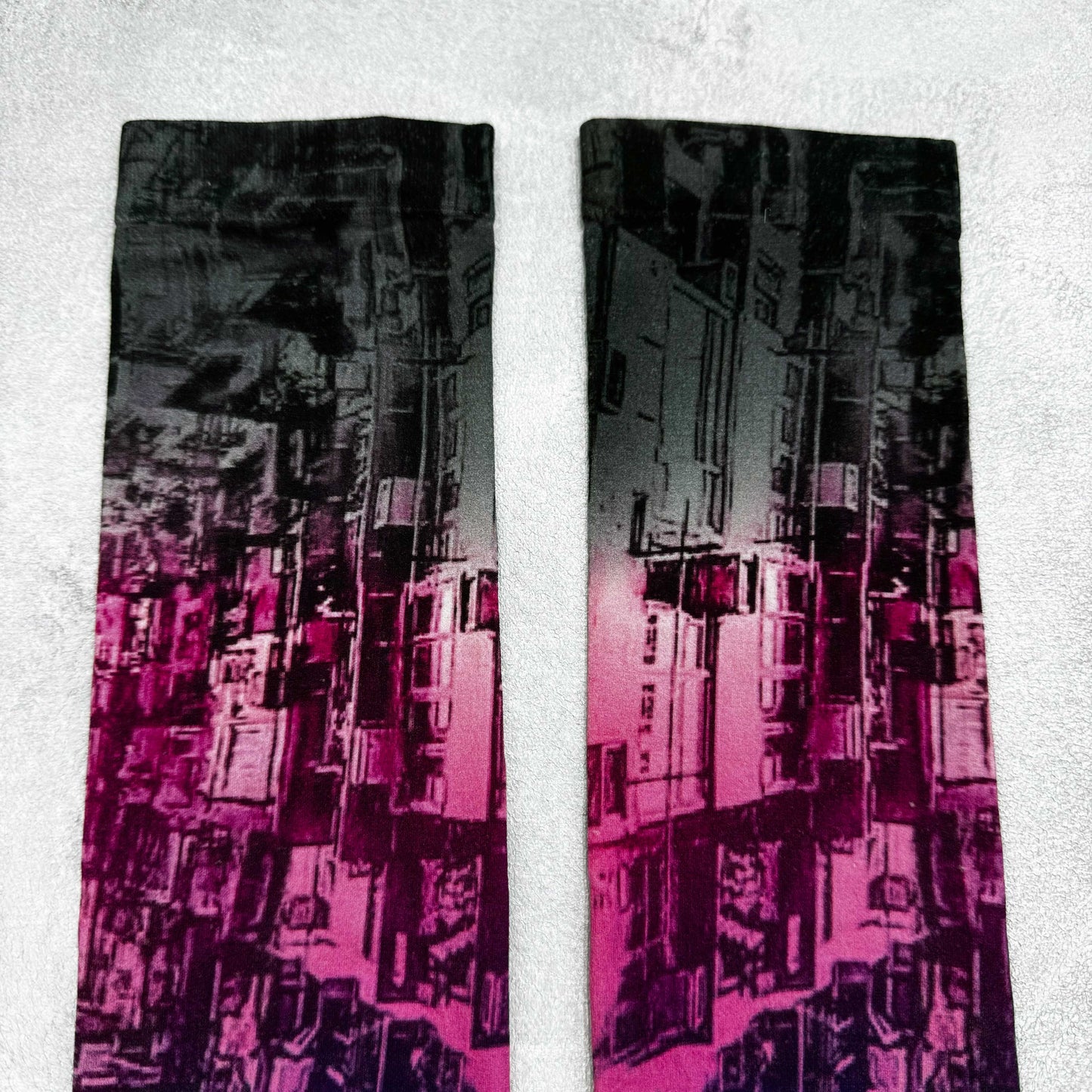 AKIV Flash Lightweight Warmth Running Sleeves | Urban Run