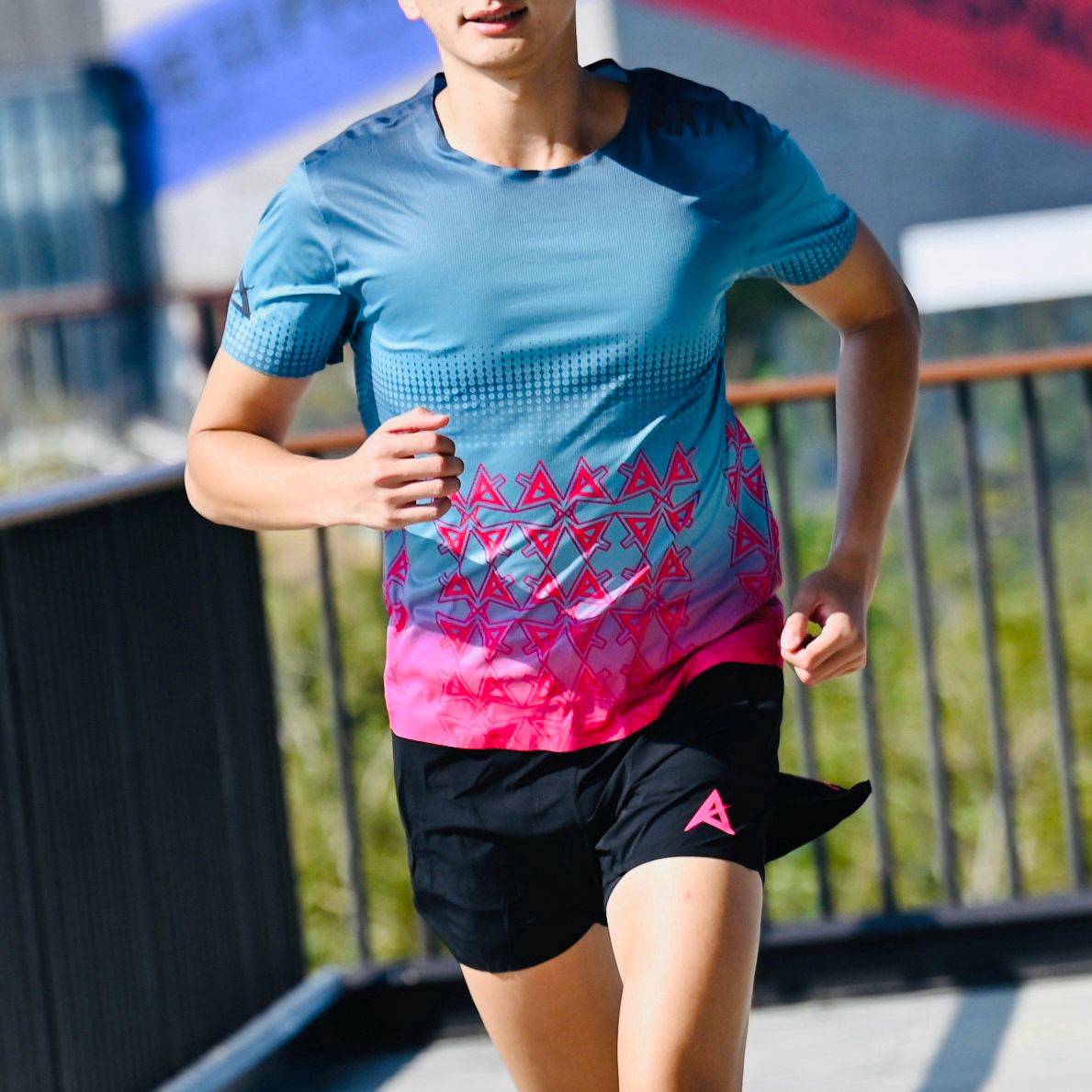 AKIV 超輕訓練T恤男女款 | 灰色