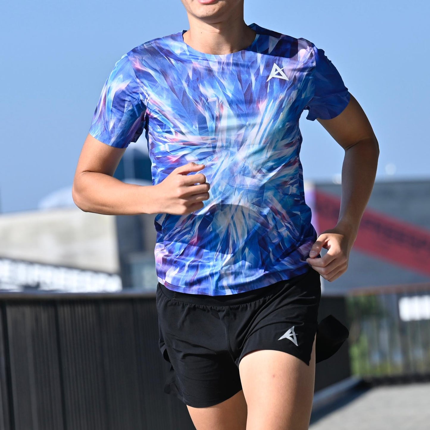 AKIV Blue Diamond Ultralight Training T-Shirt AKIV 藍鑽超輕訓練T-shirt