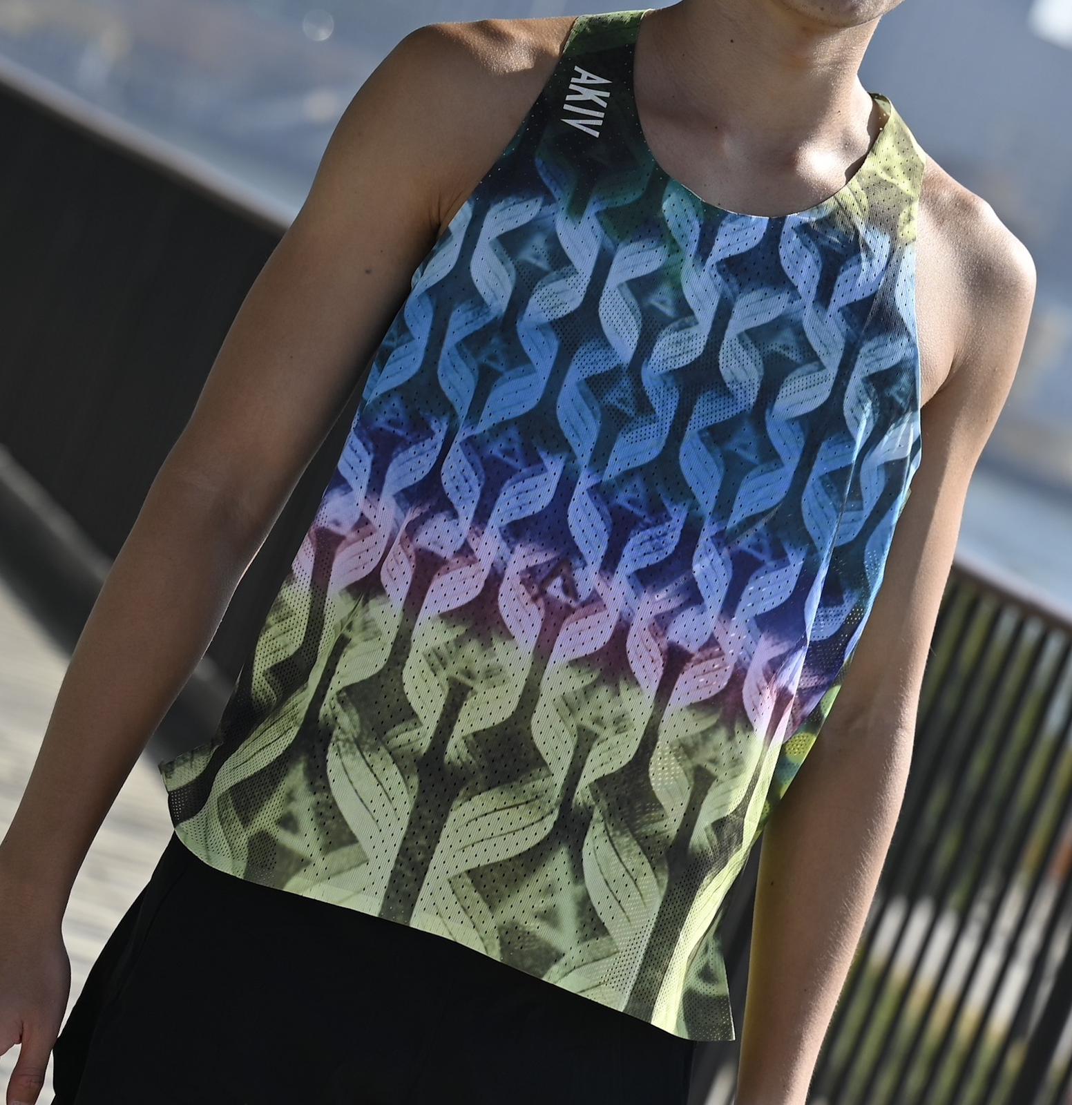 AKIV Elite singlet Unisex | 3D Dreamy Wave Gradient
AKIV 精英比賽背心男女款 | 立體夢幻波浪漸變