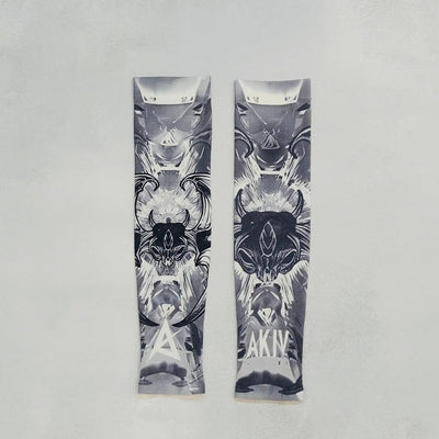 AKIV Lightweight Quick Dry Running Sleeves | Black Angel Evil
AKIV 輕盈快乾跑步手袖 | 黑天使魔鬼