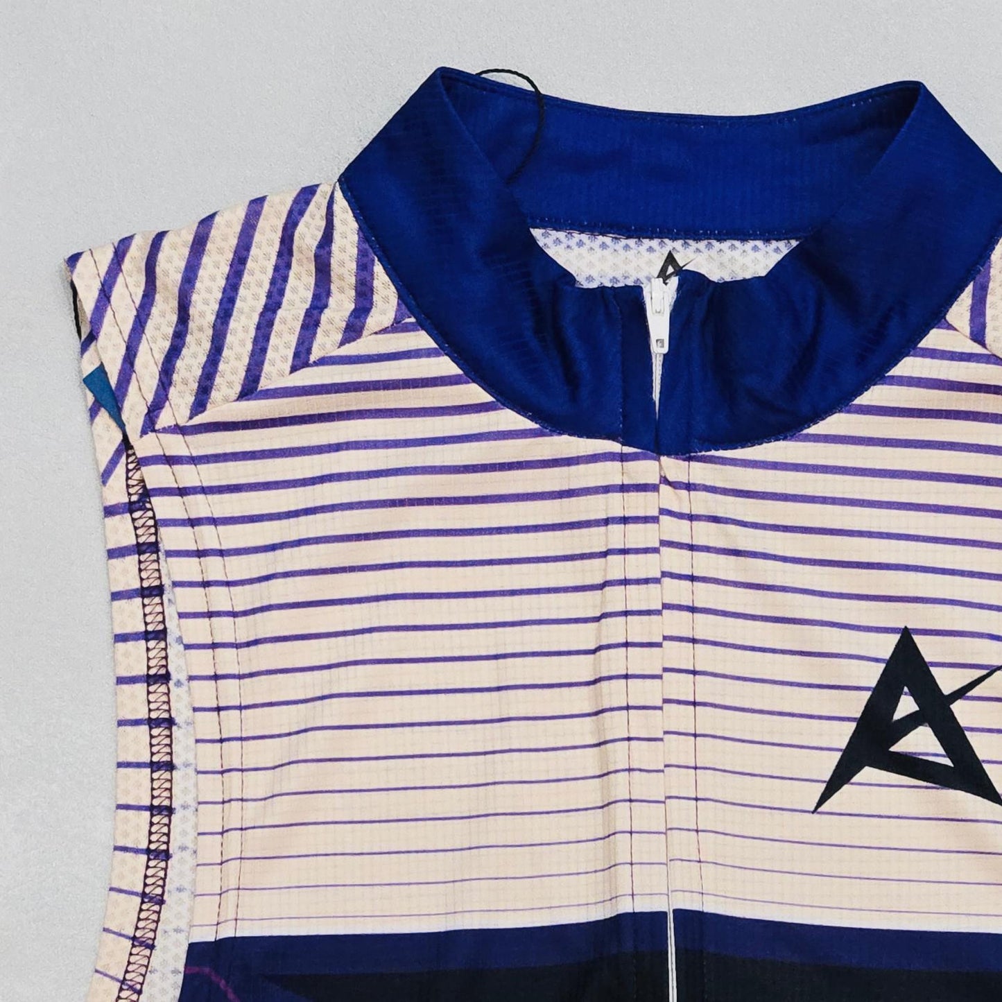 AKIV Trail Zipped Vest Unisex | Layered Purple Edition
AKIV越野拉鍊背心男女款 | 紫色層疊版