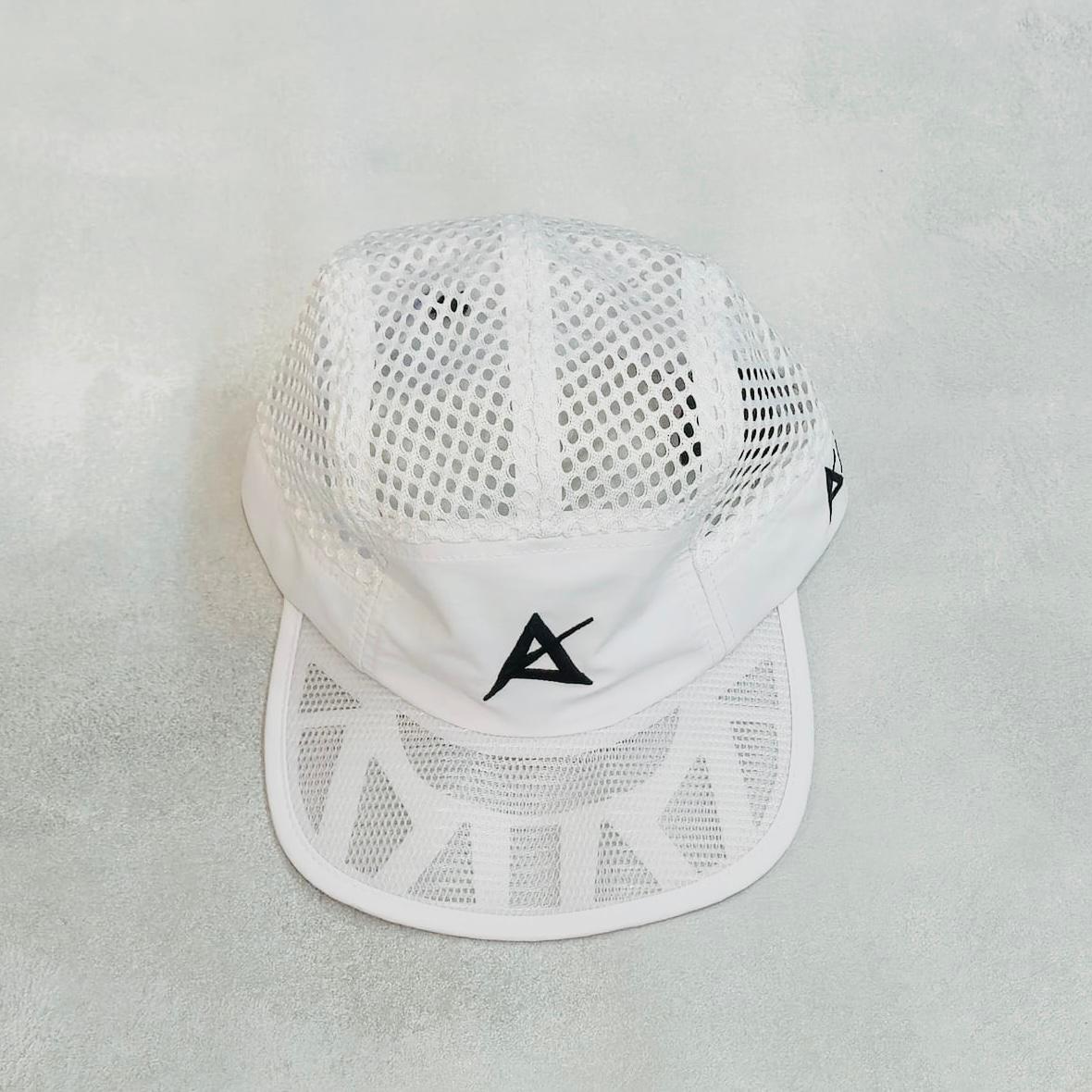 AKIV Running Pro Breathable Mesh Cap | White
AKIV 輕盈透汗透氣網跑步帽 | 白色