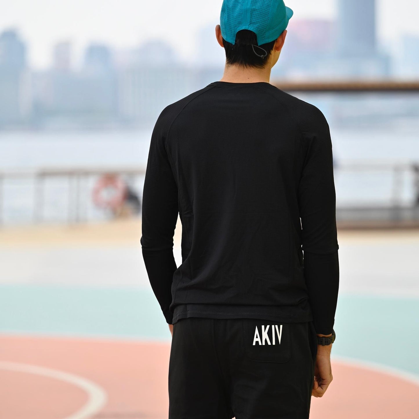 AKIV Running Thin Style Long Sleeves Tee Unisex | Black
AKIV 跑步薄款長袖T恤男女款 | 黑色