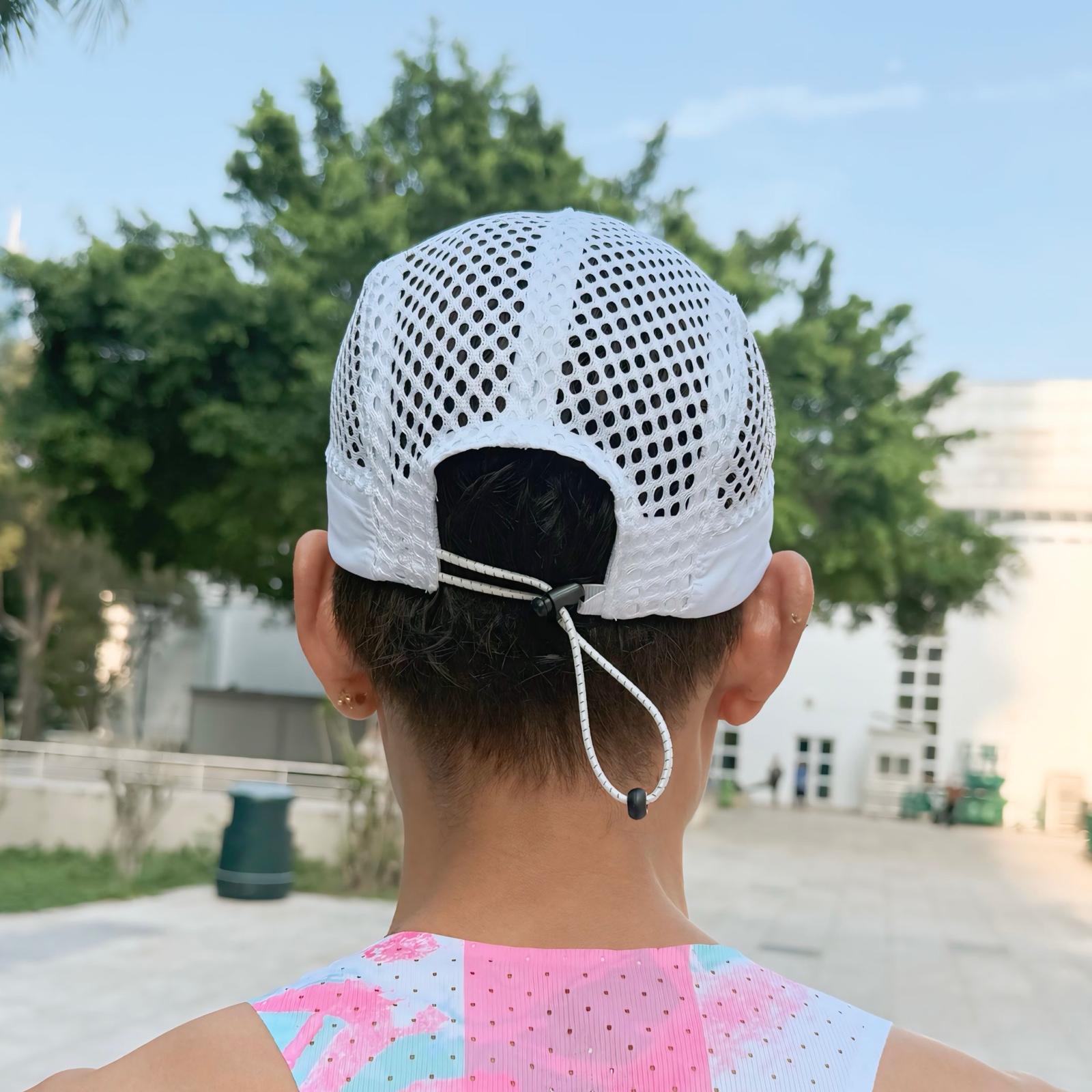 AKIV Running Pro Breathable Mesh Cap | Foldable | White
AKIV 輕盈透汗透氣網跑步帽 | 可摺疊 | 白色